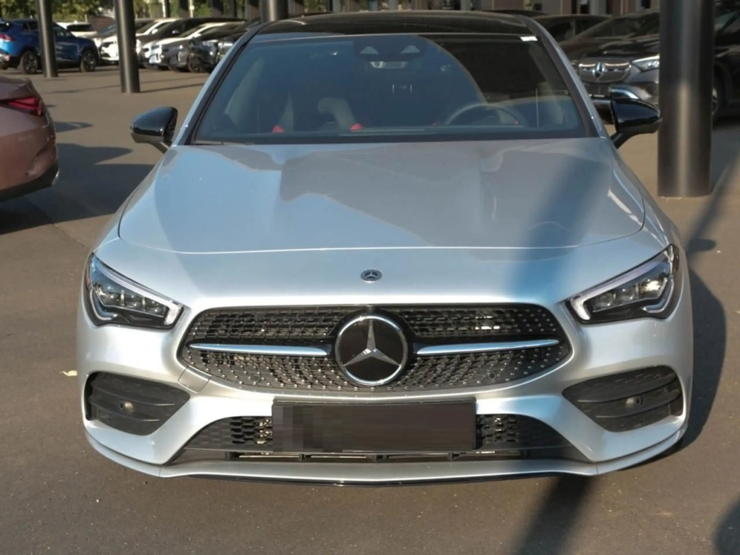 Mercedes-Benz - CLA 220