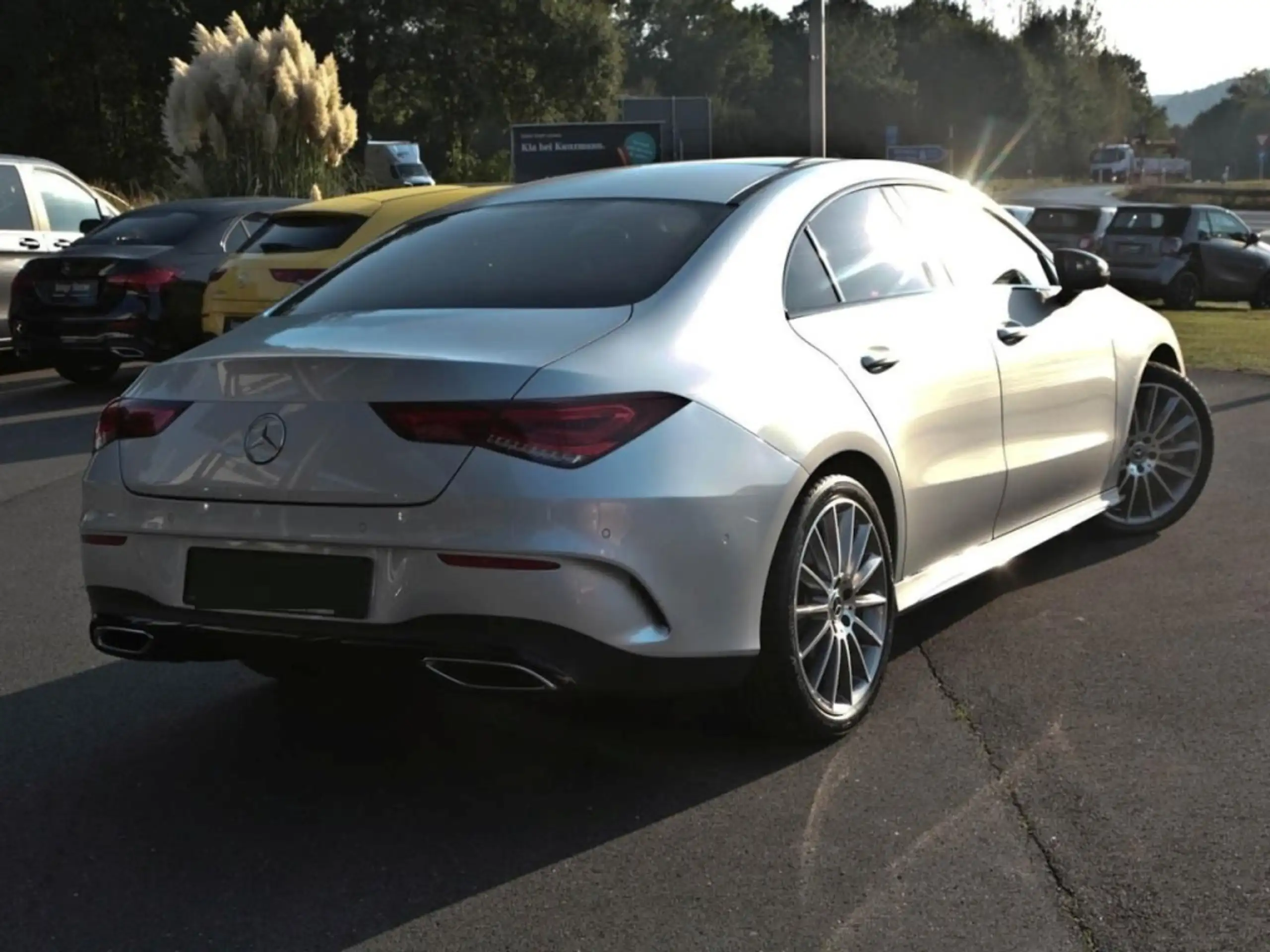 Mercedes-Benz - CLA 220