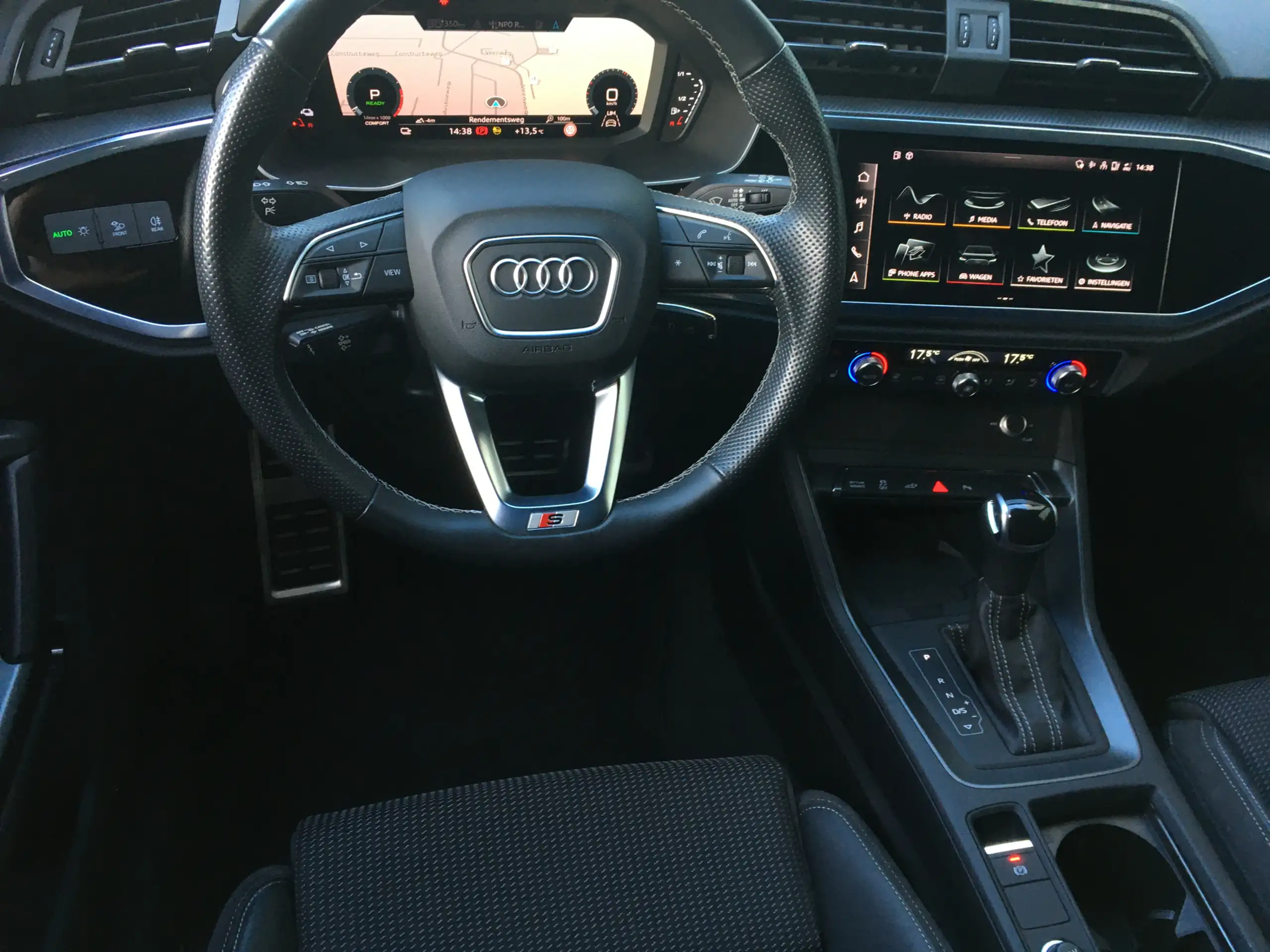 Audi - Q3