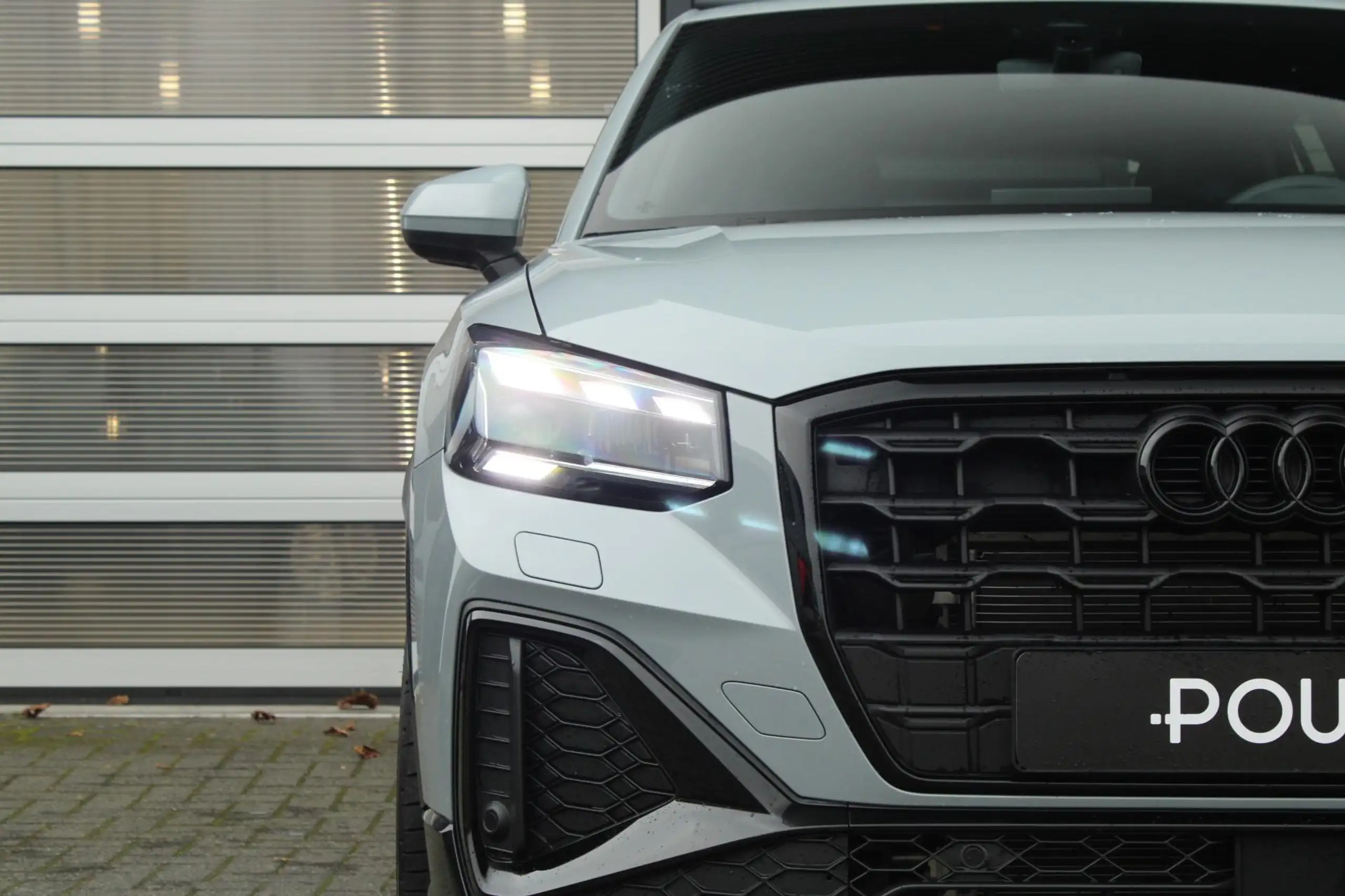 Audi - Q2