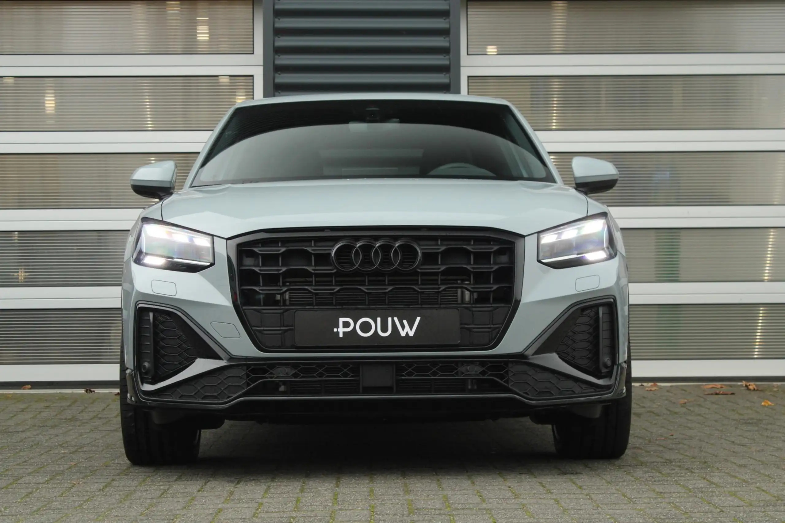 Audi - Q2