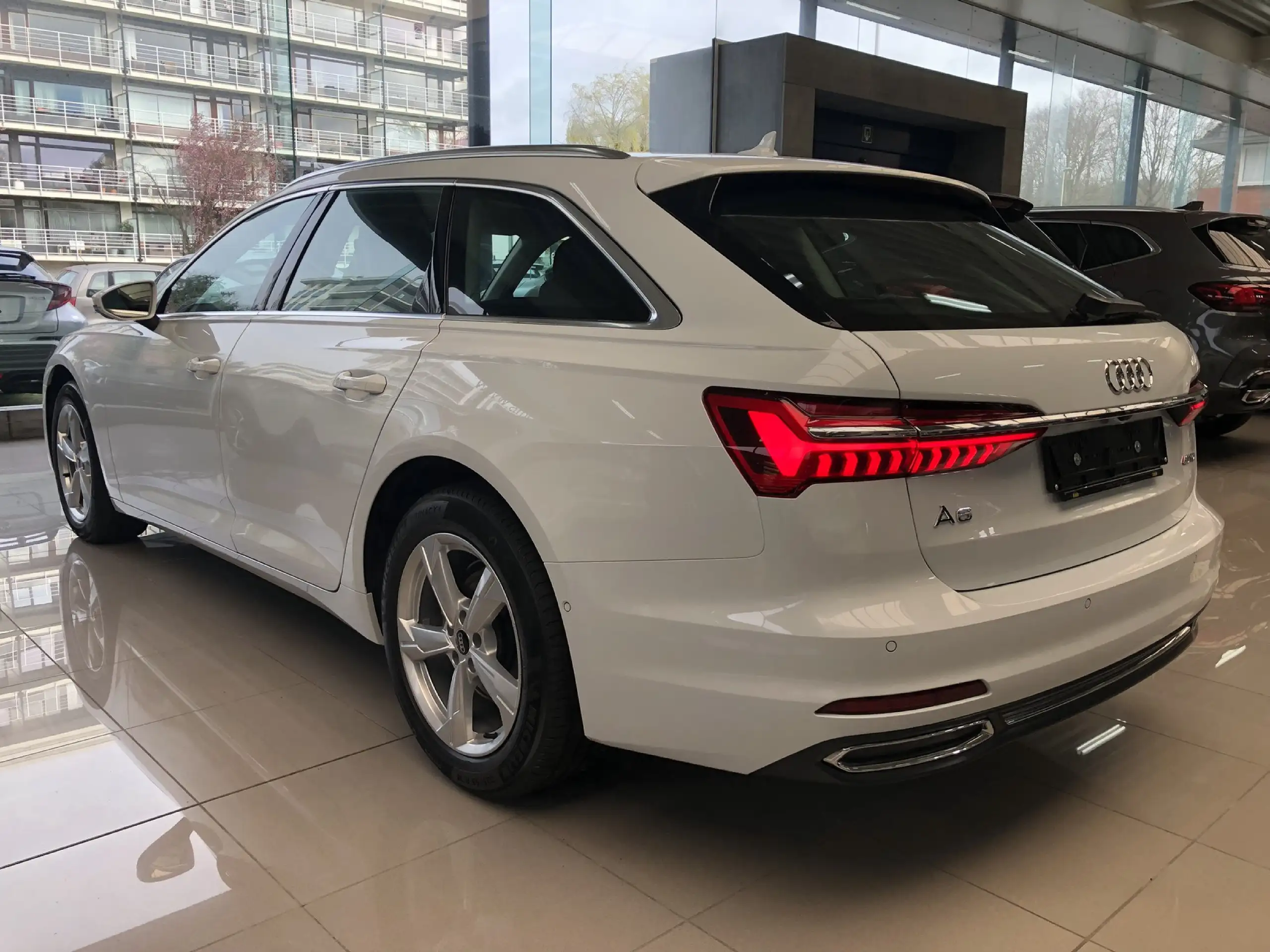 Audi - A6