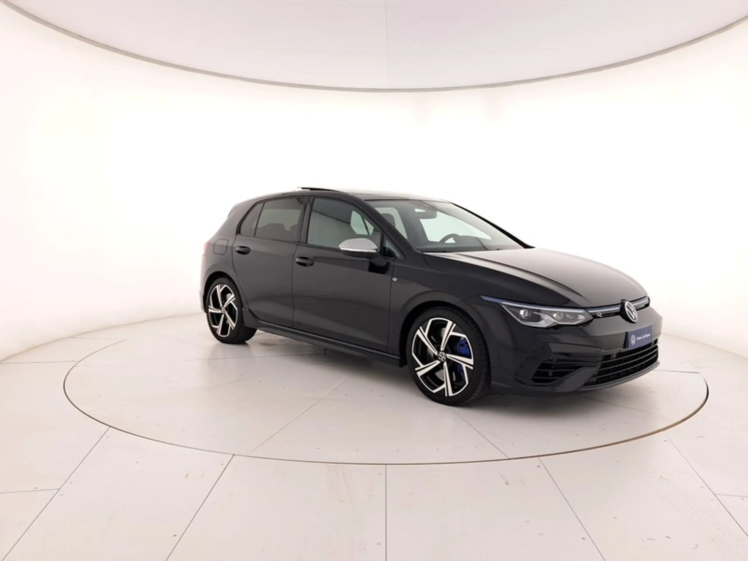 Volkswagen - Golf R