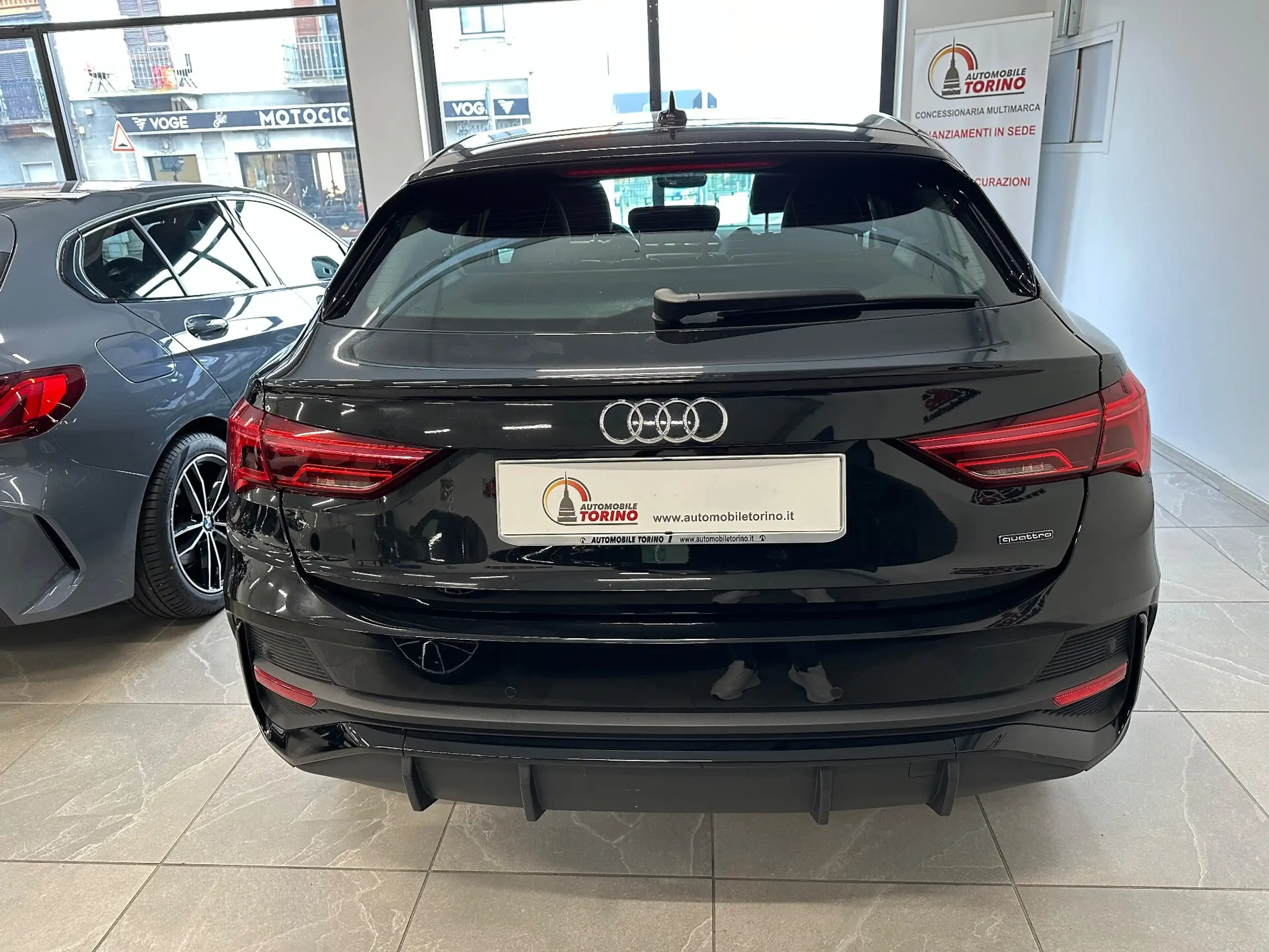 Audi - Q3