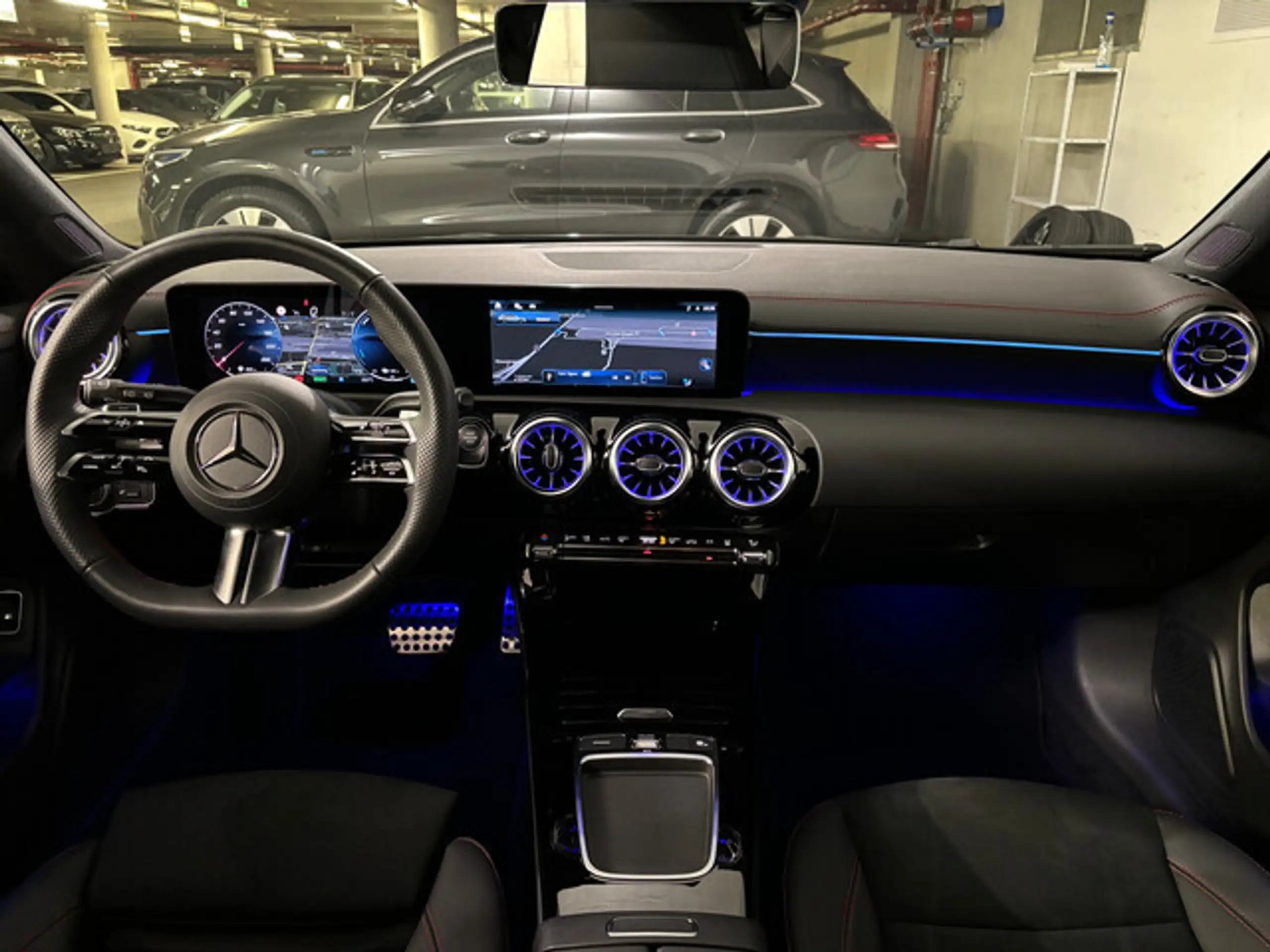 Mercedes-Benz - CLA 250