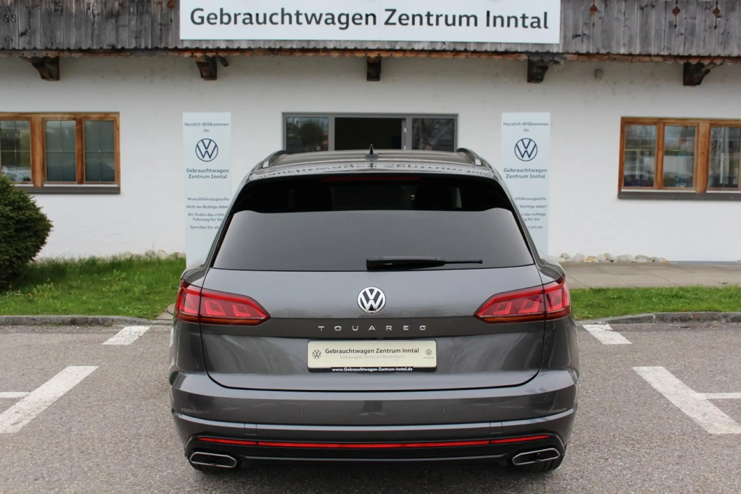 Volkswagen - Touareg