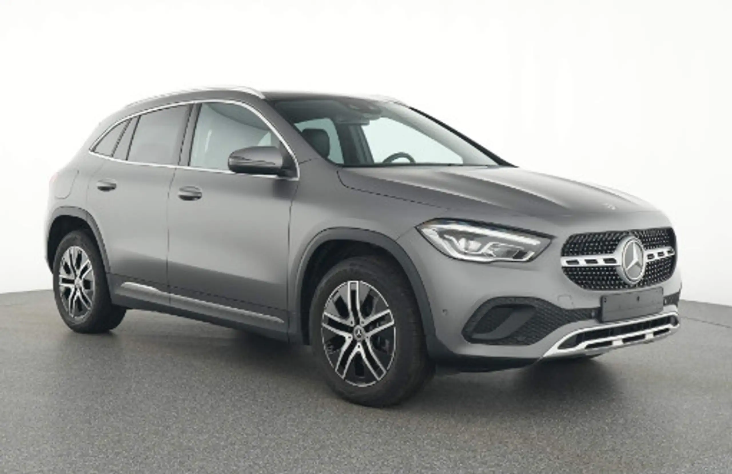 Mercedes-Benz - GLA 250