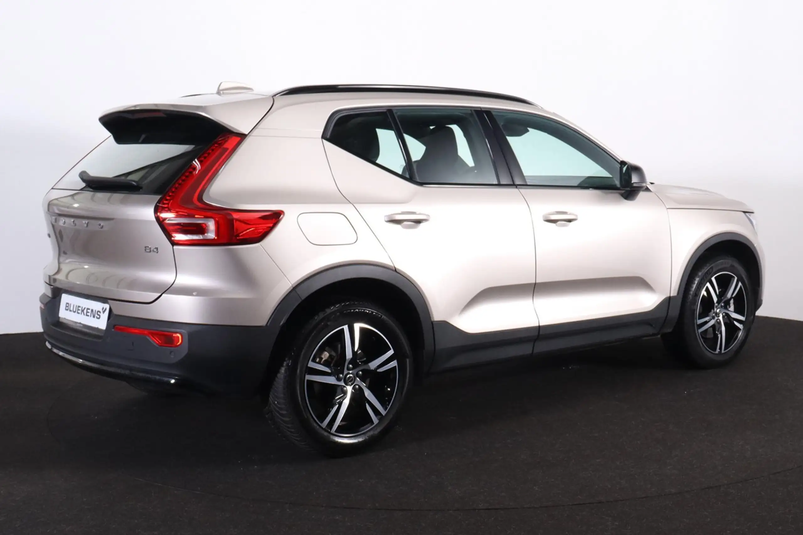 Volvo - XC40