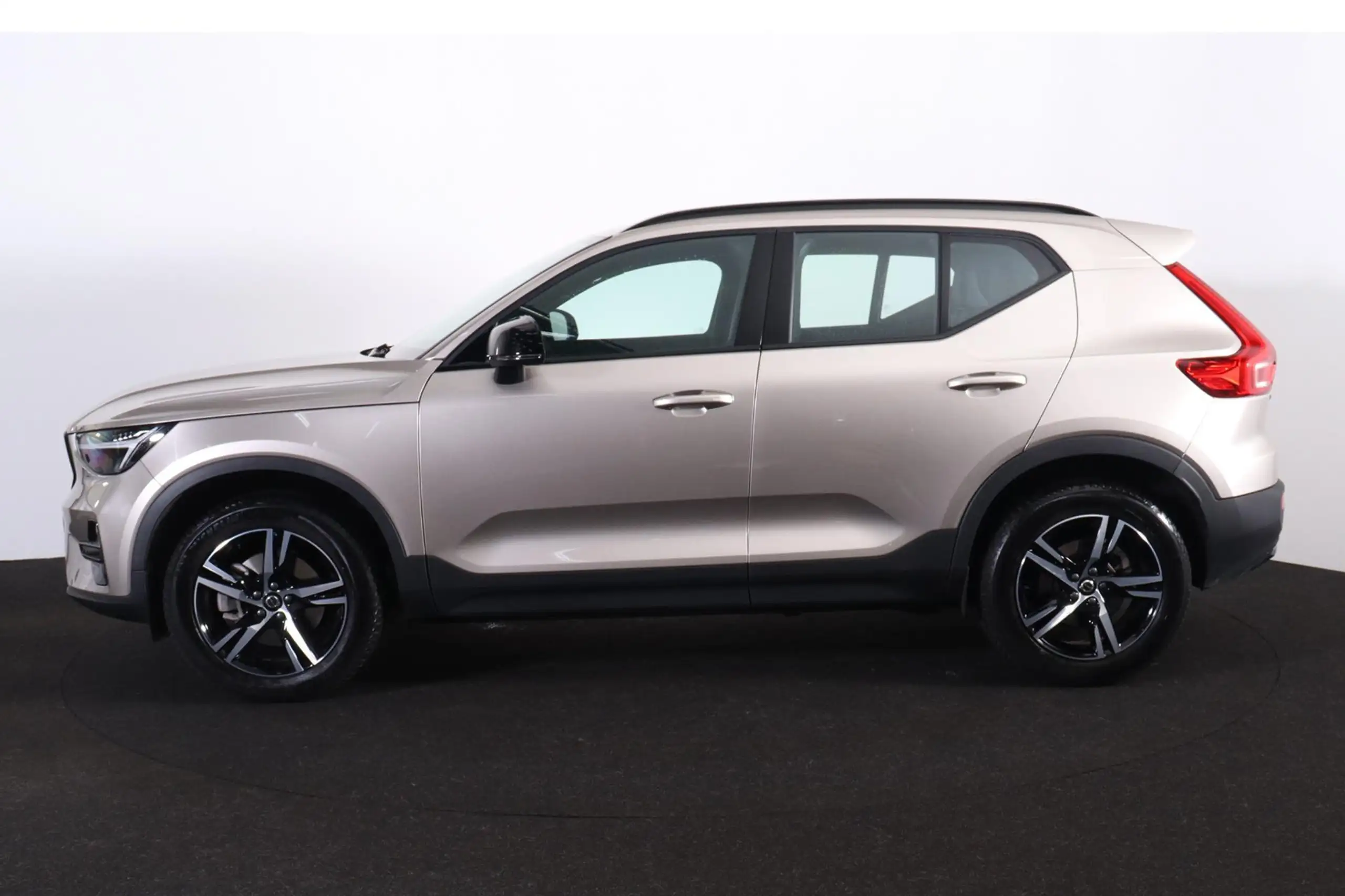 Volvo - XC40