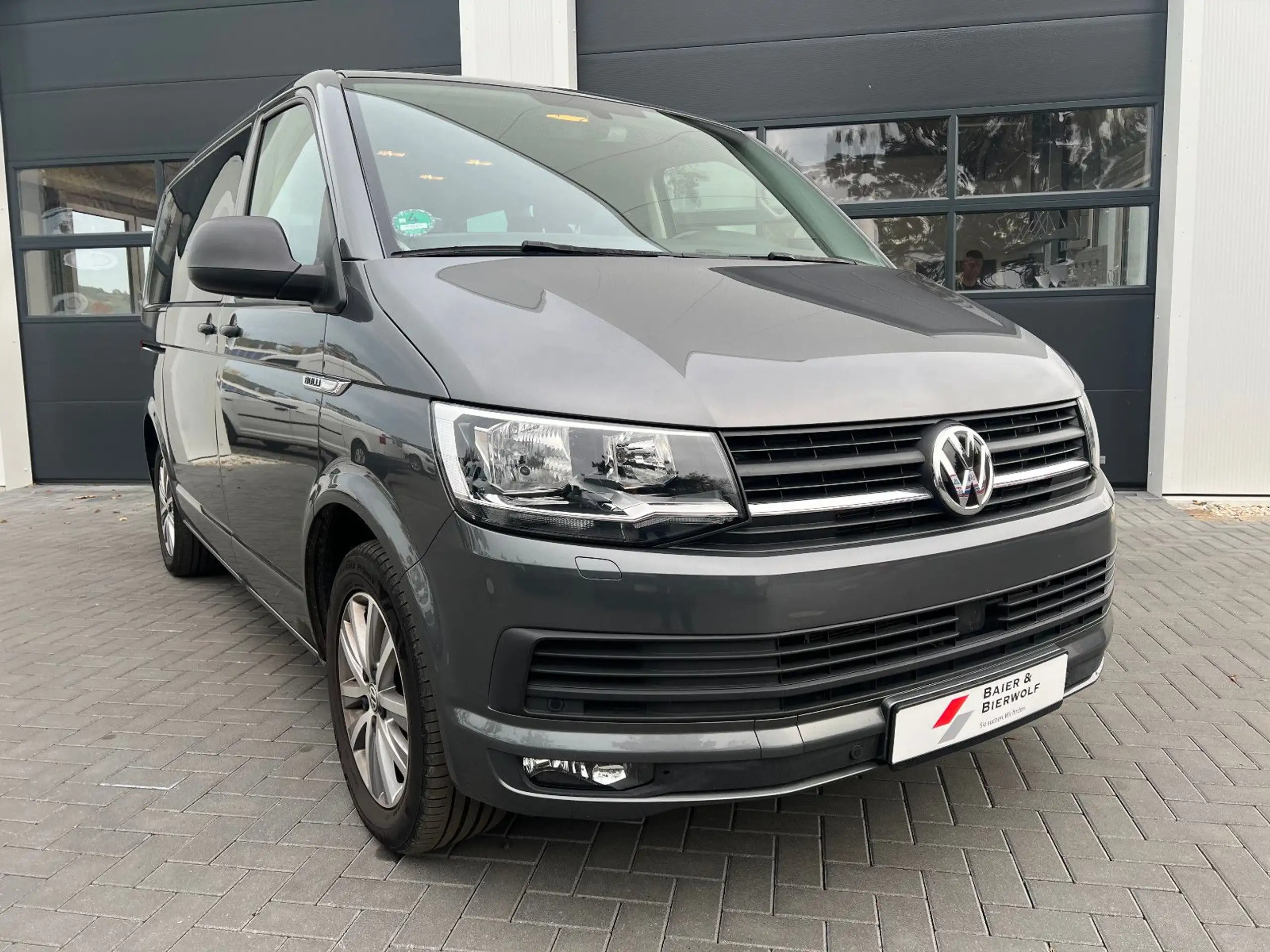 Volkswagen - T6 Multivan