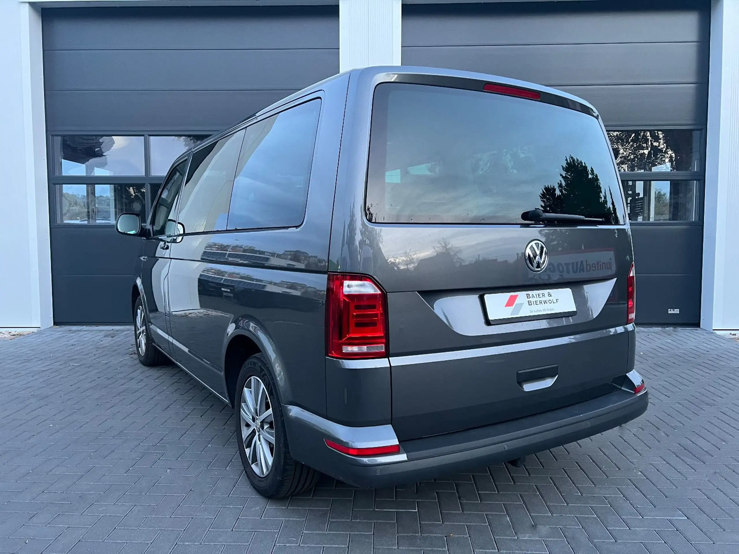 Volkswagen - T6 Multivan