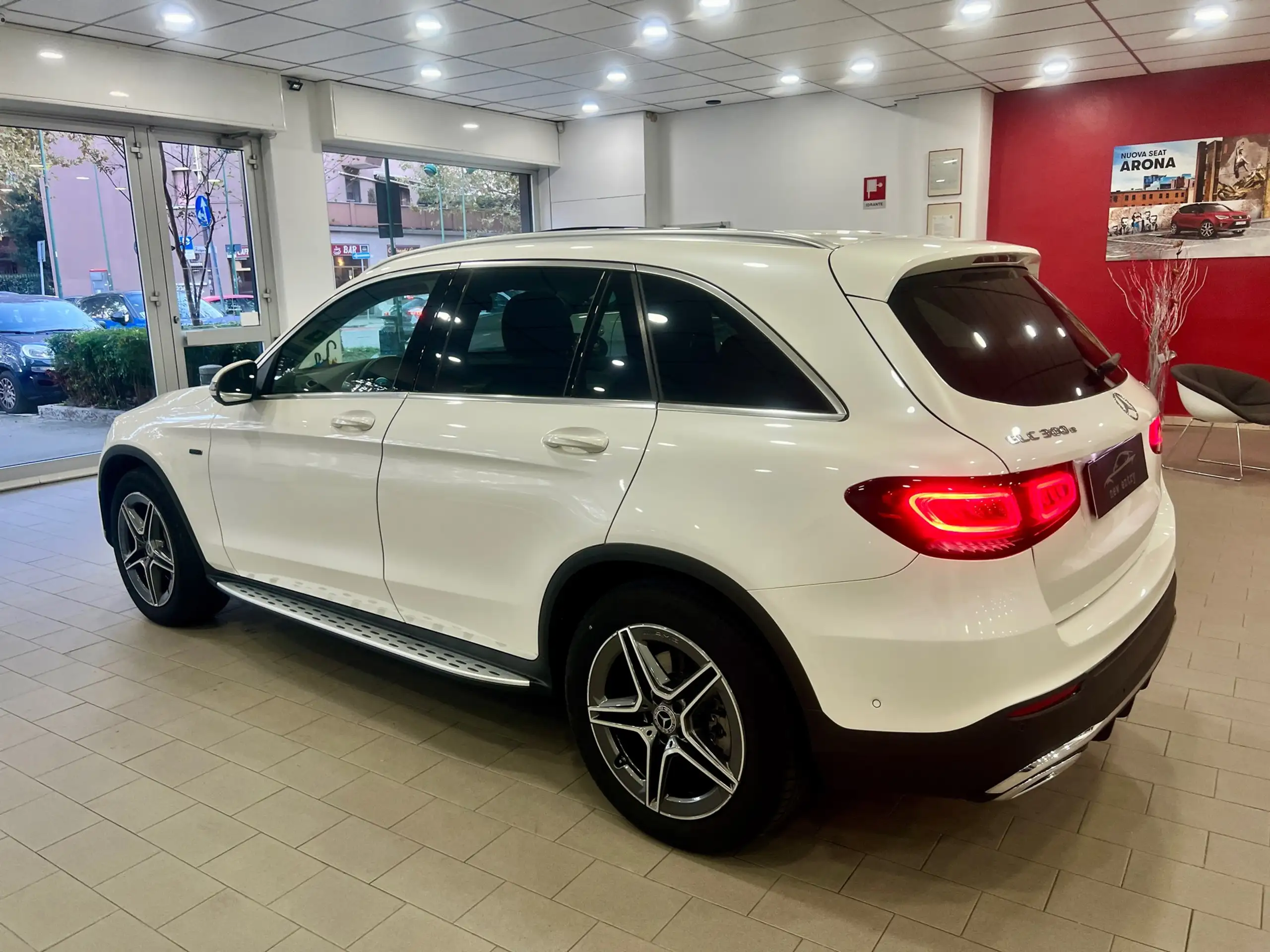 Mercedes-Benz - GLC 300