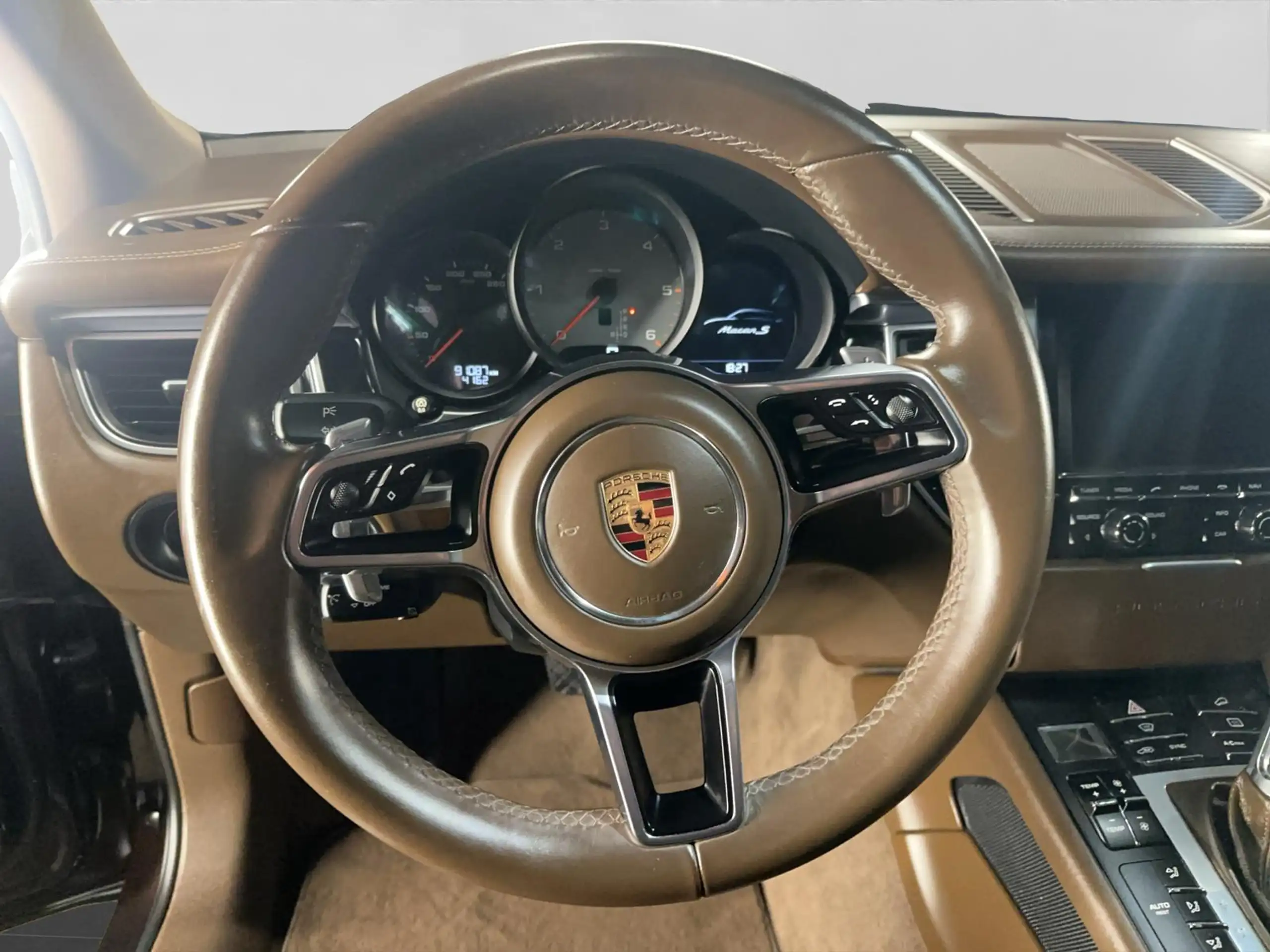 Porsche - Macan