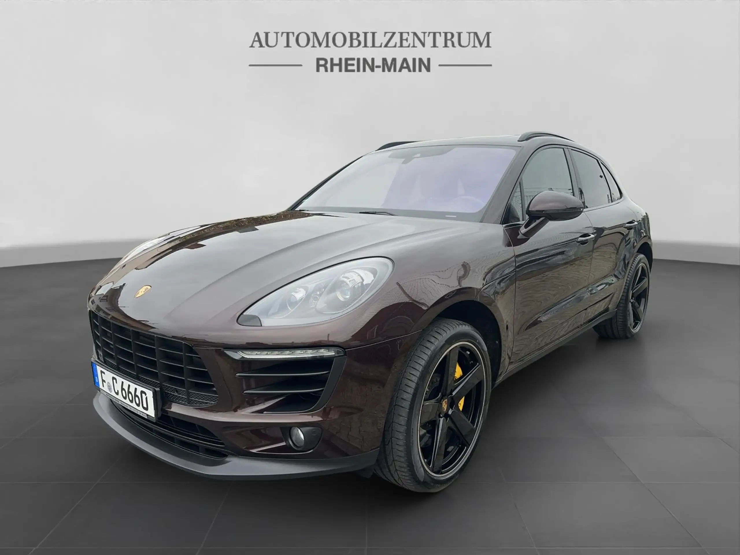 Porsche - Macan