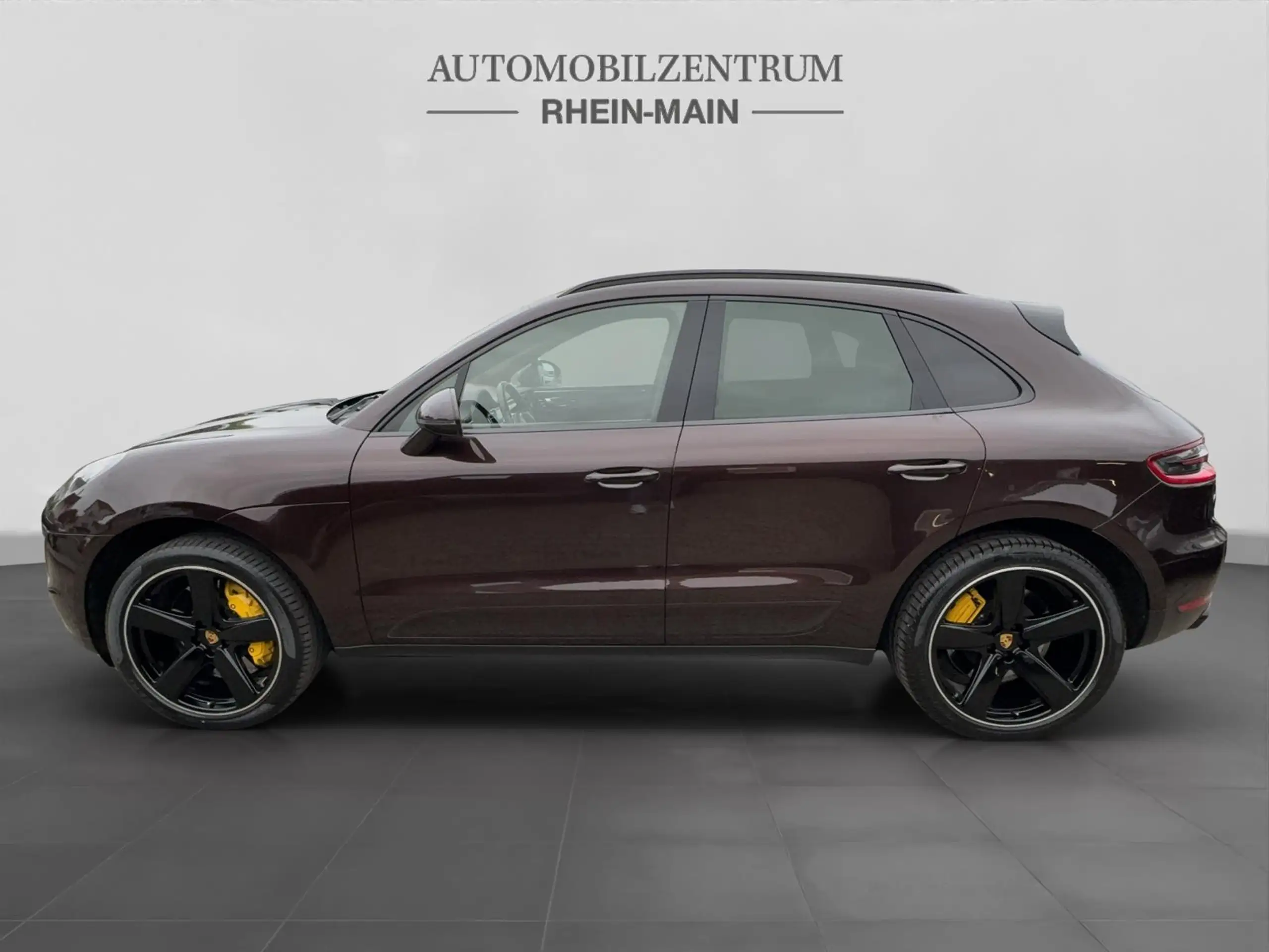 Porsche - Macan