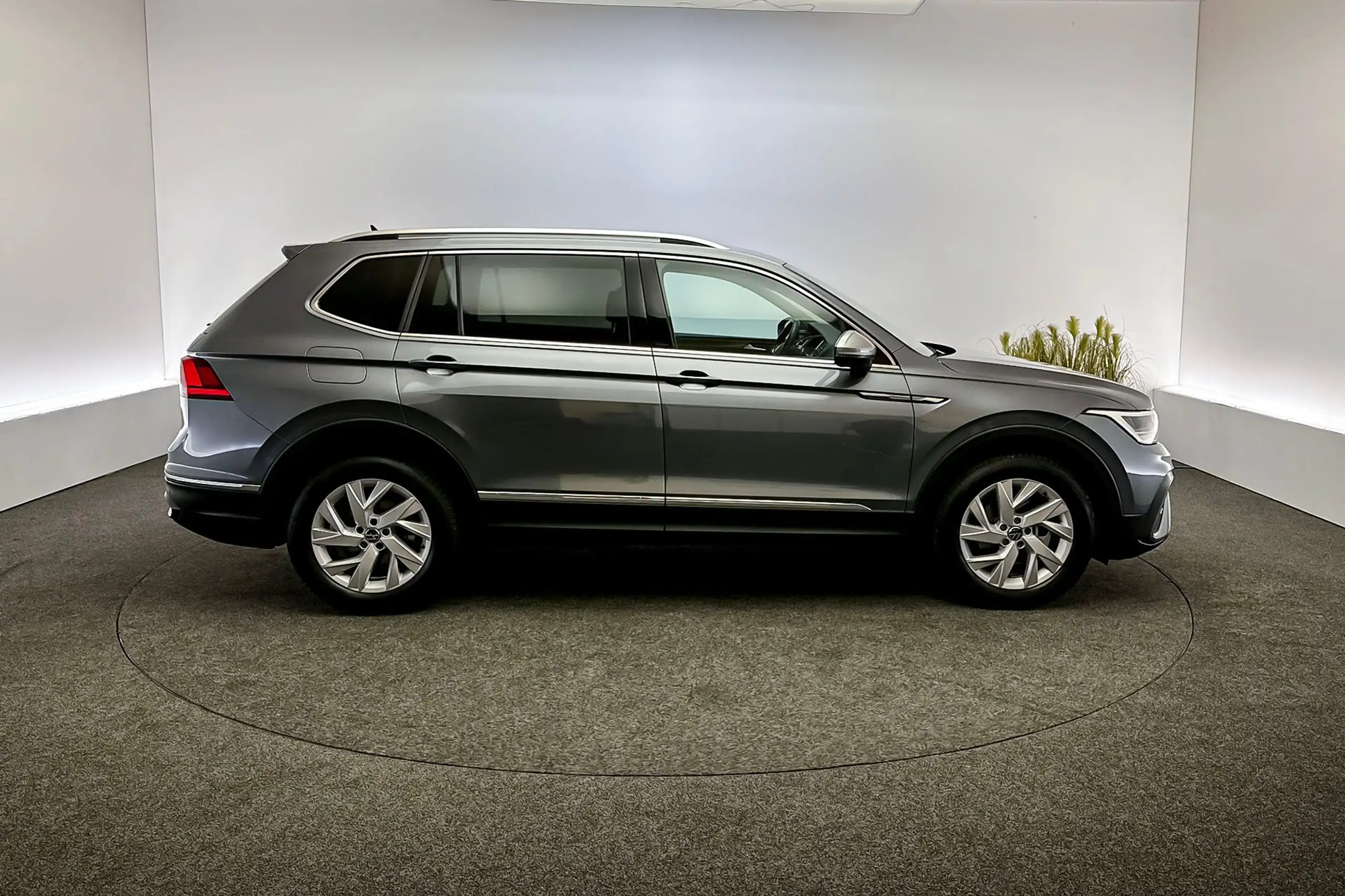 Volkswagen - Tiguan Allspace