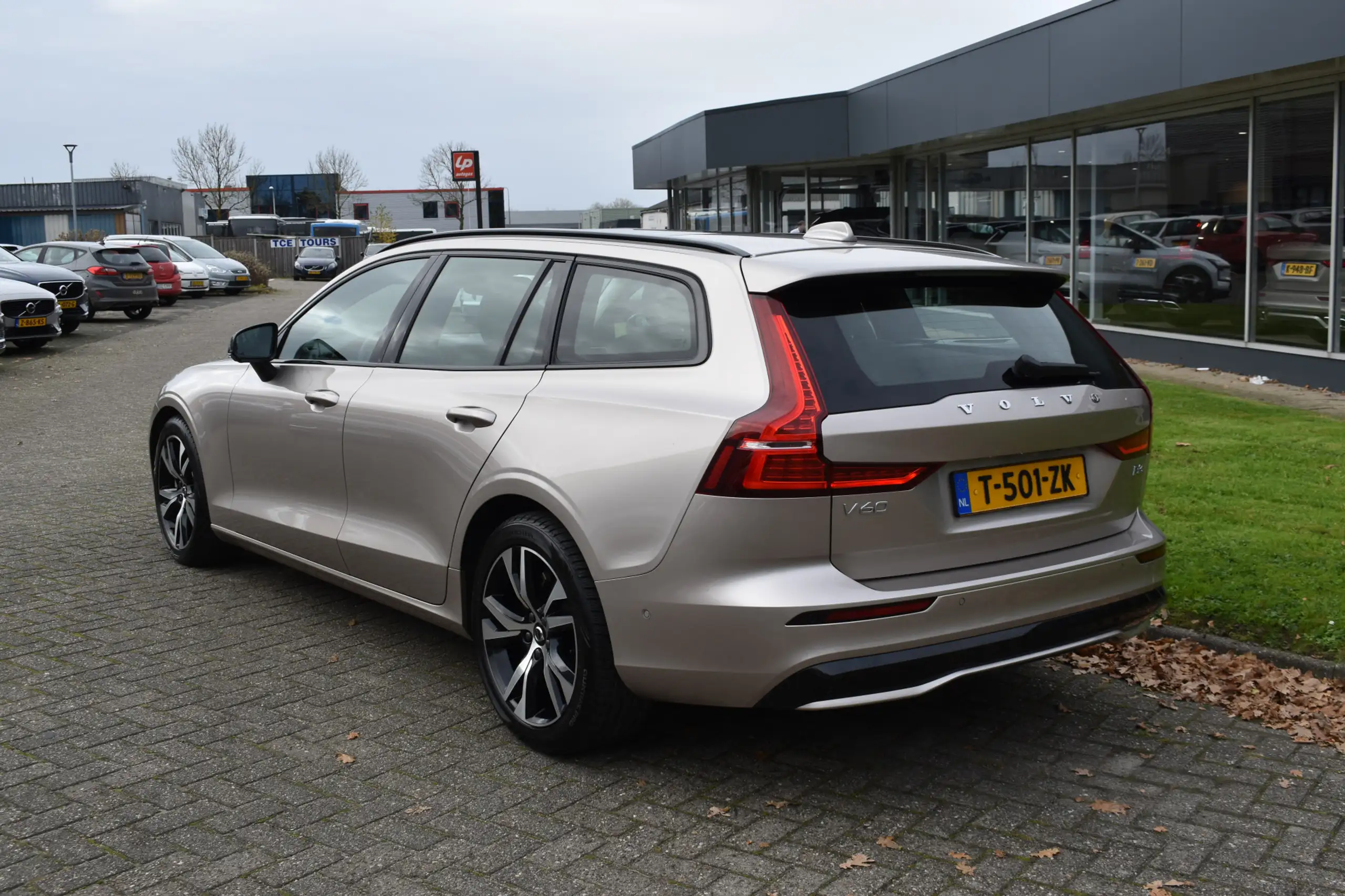 Volvo - V60