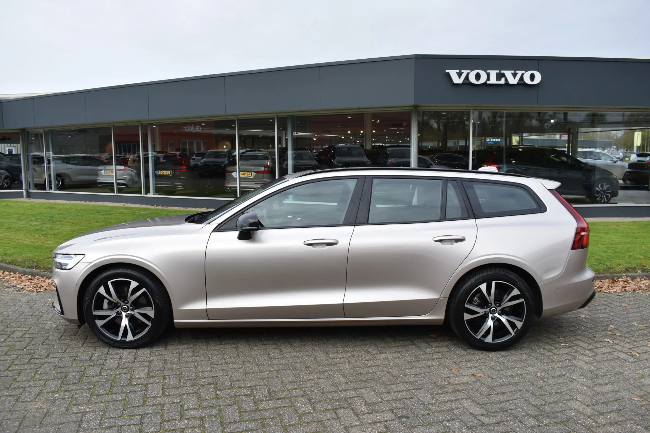 Volvo - V60