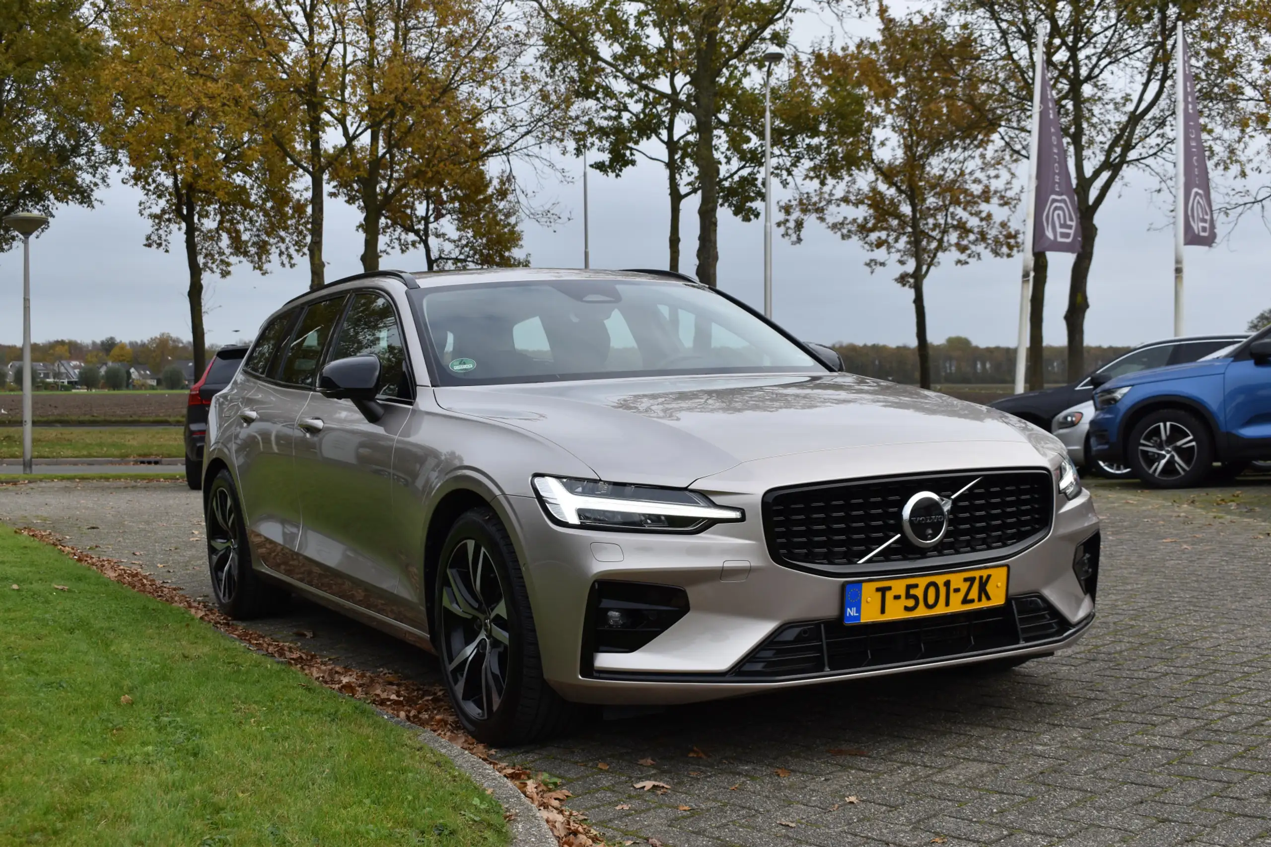 Volvo - V60