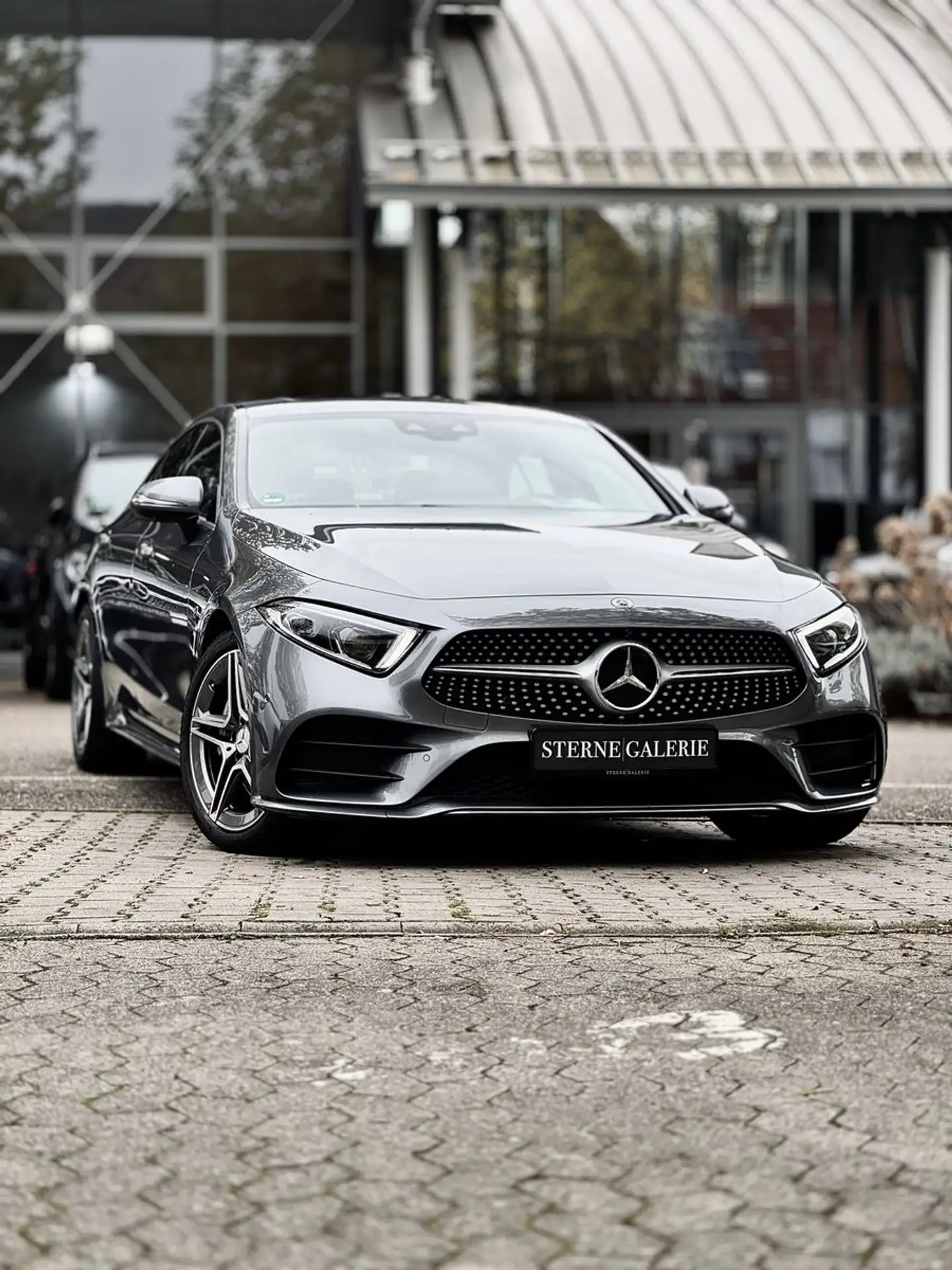 Mercedes-Benz - CLS 300