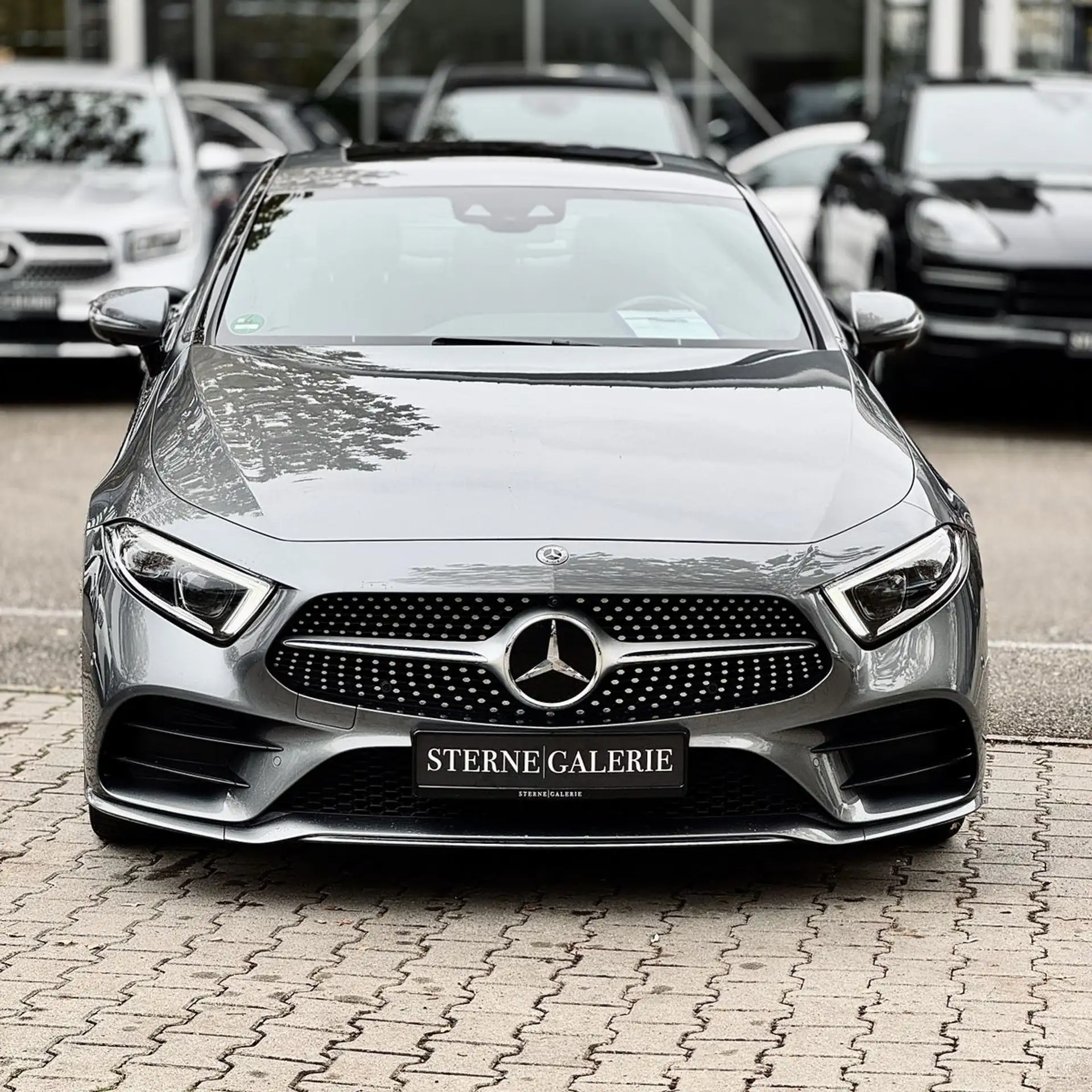 Mercedes-Benz - CLS 300