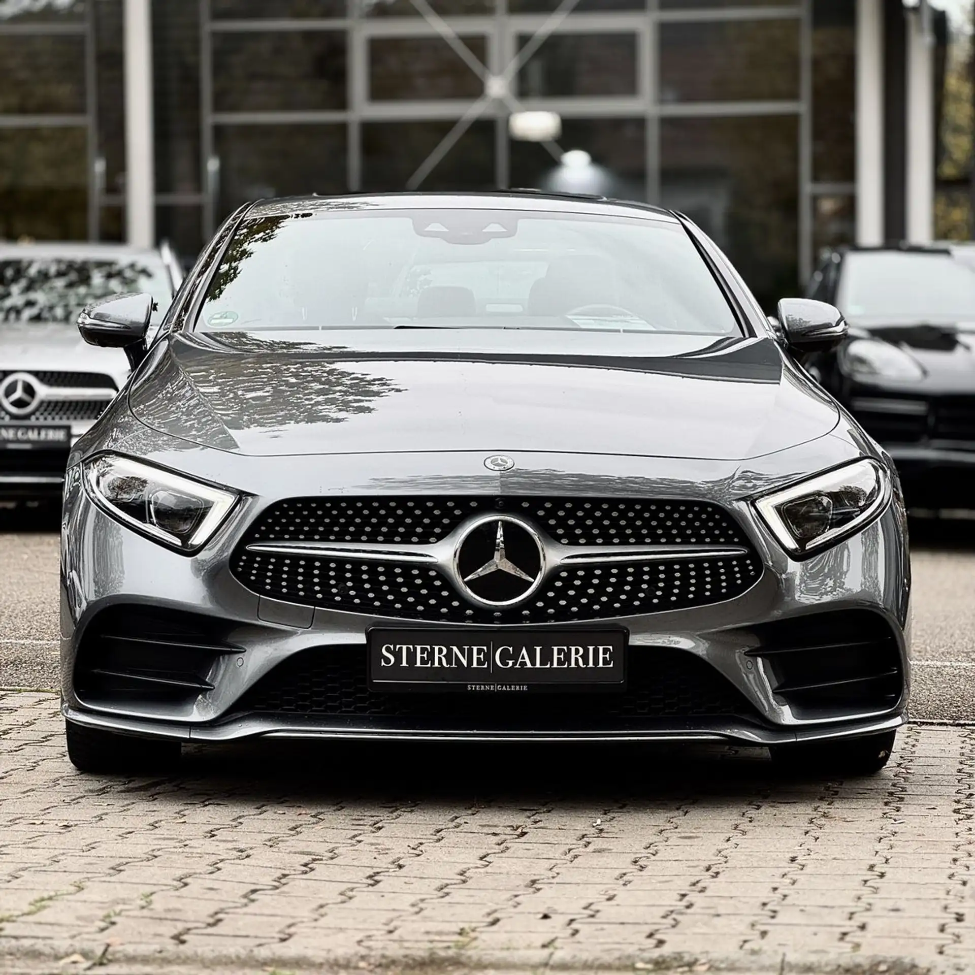 Mercedes-Benz - CLS 300