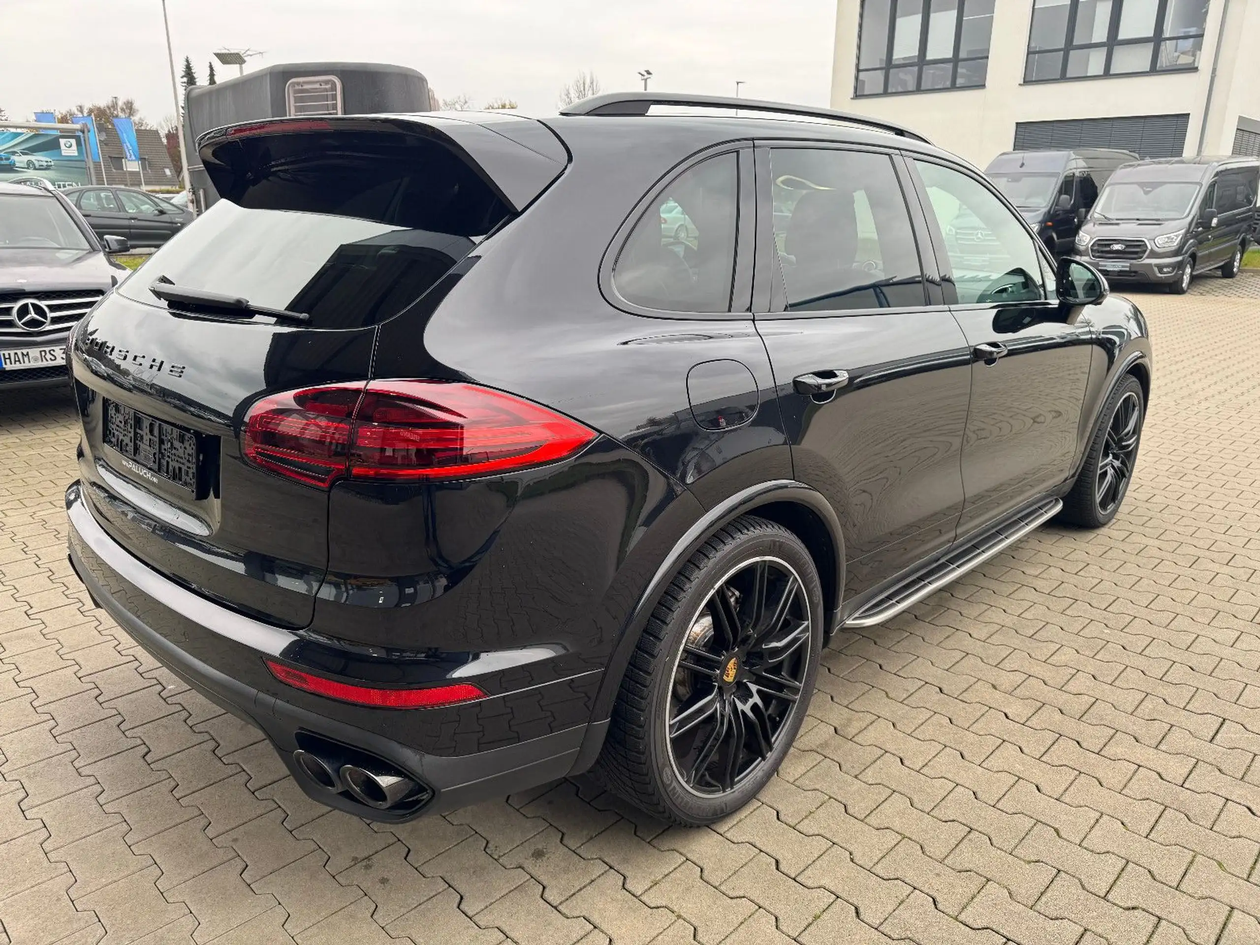 Porsche - Cayenne