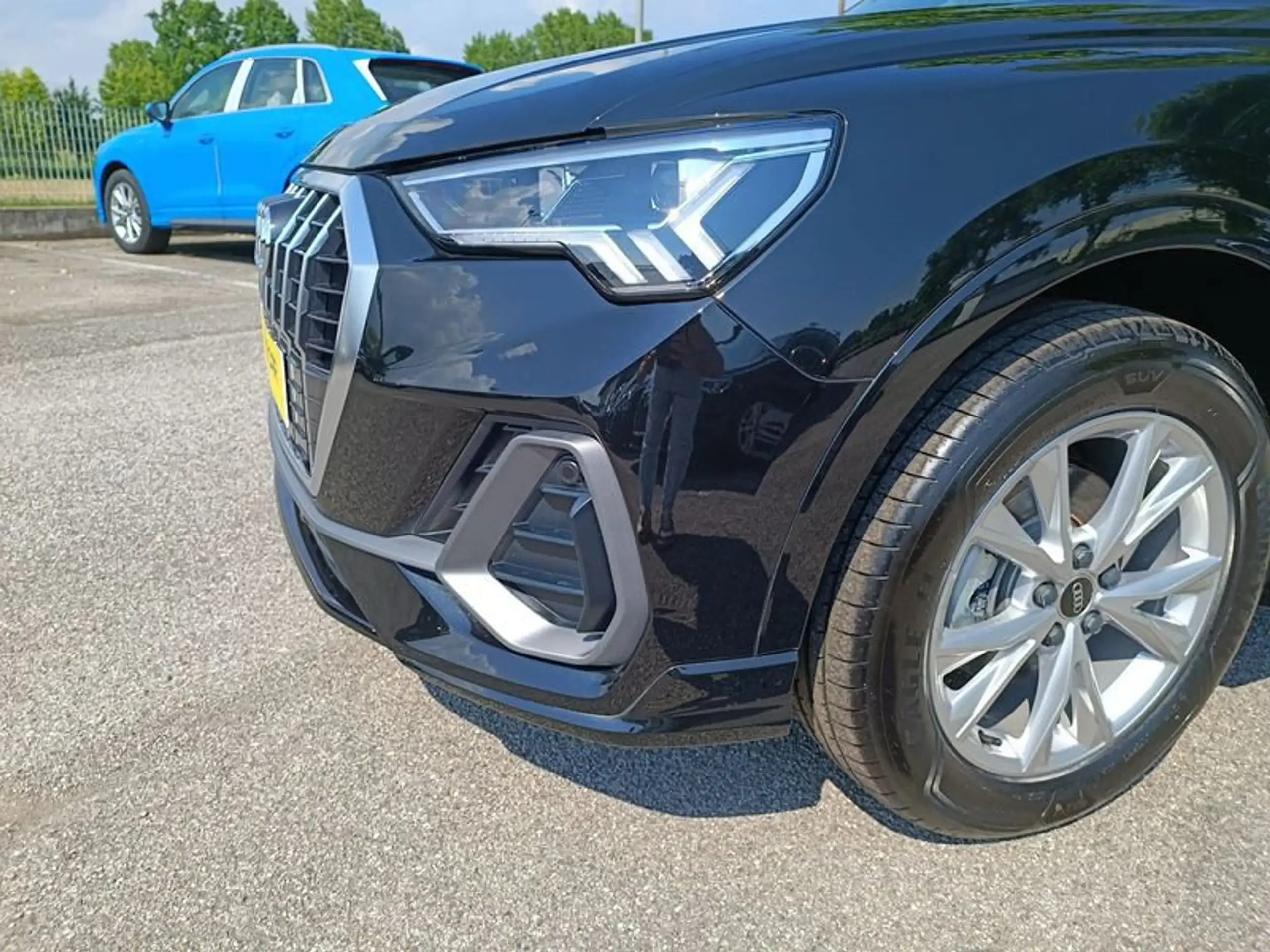 Audi - Q3