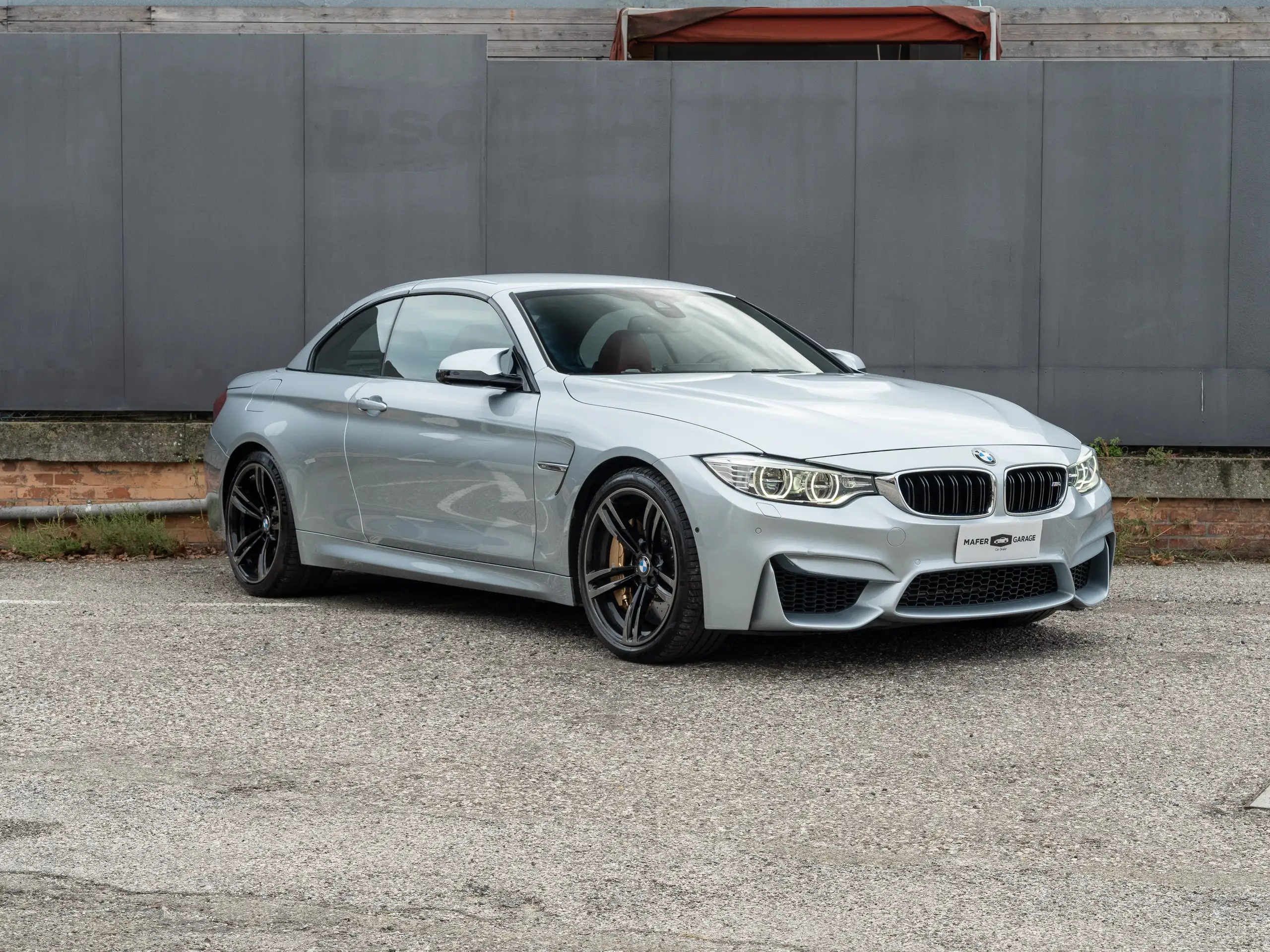 BMW - M4