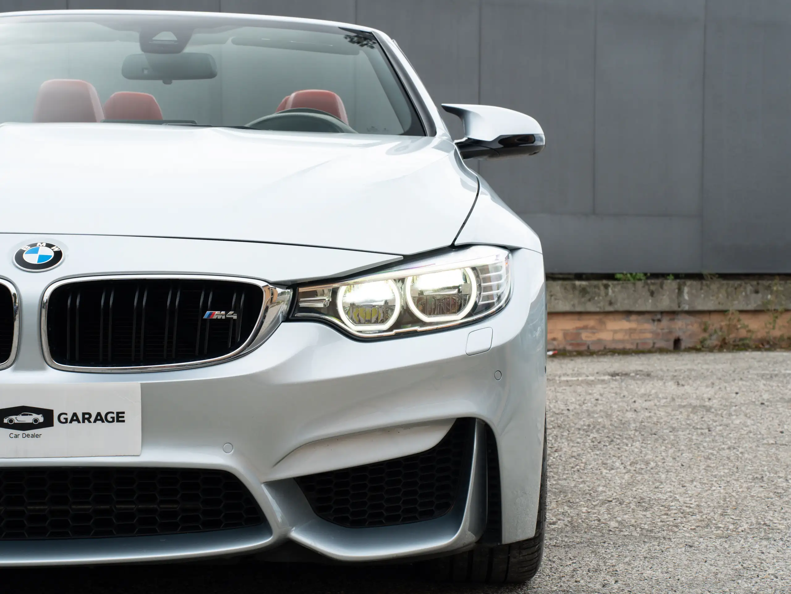 BMW - M4