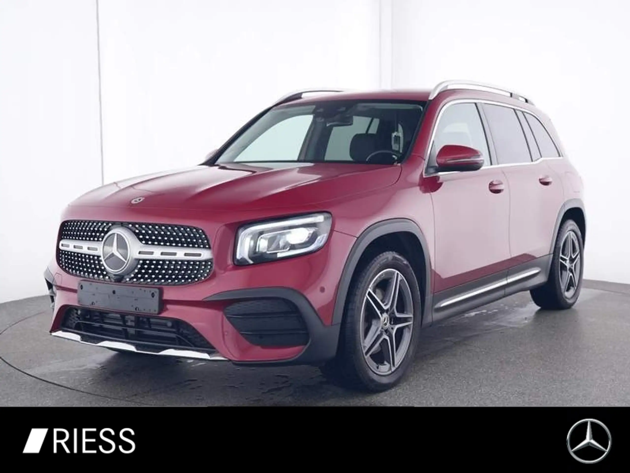 Mercedes-Benz GLB 220 2023