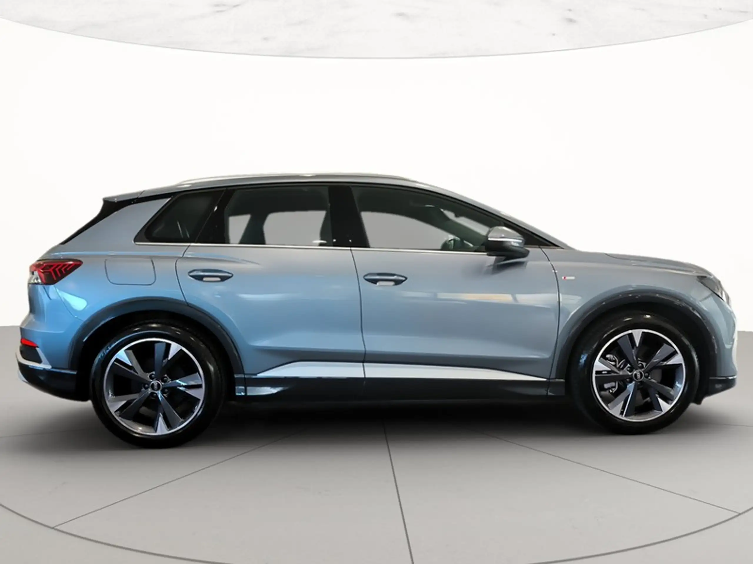 Audi - Q4 e-tron