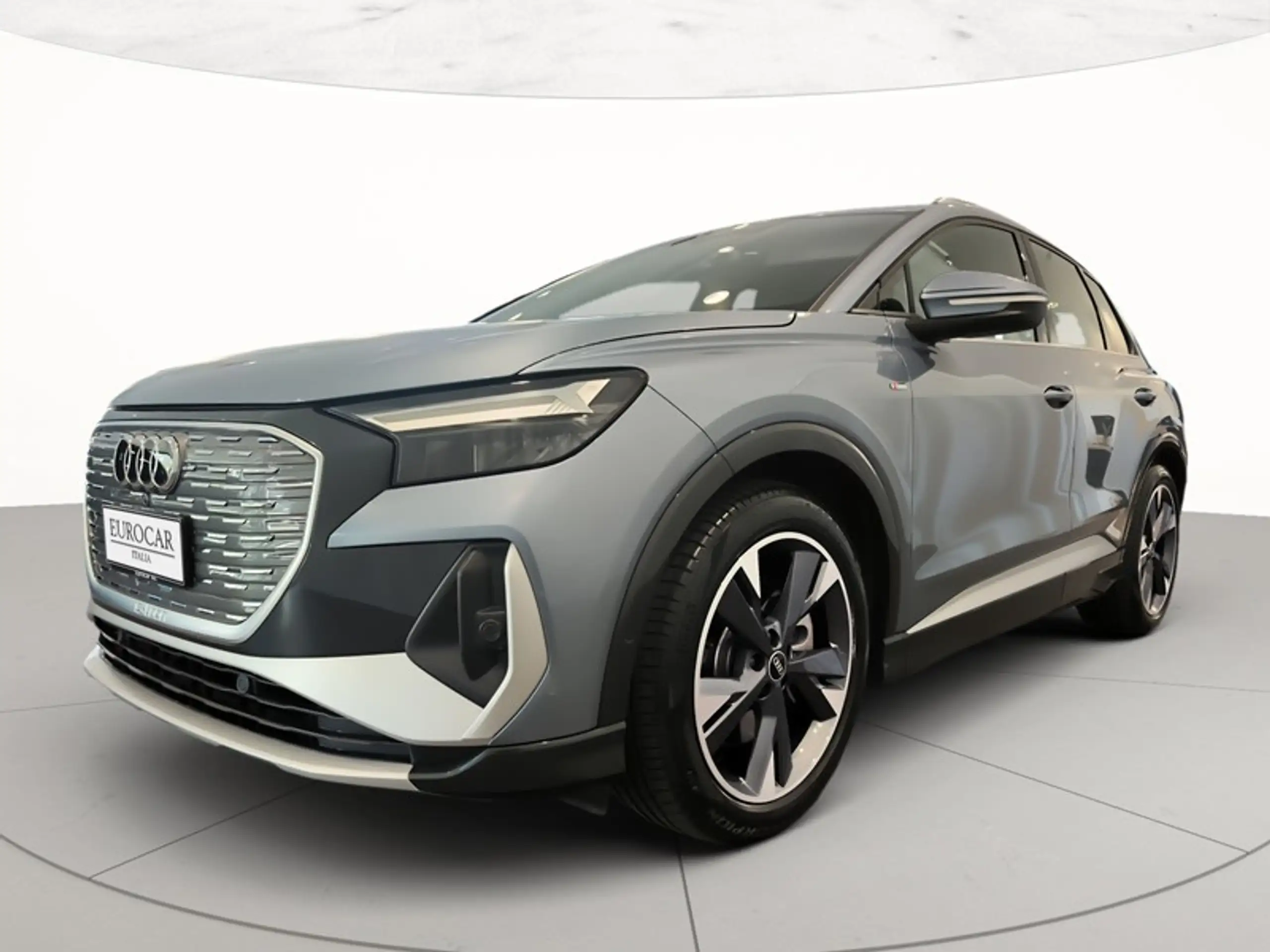 Audi - Q4 e-tron