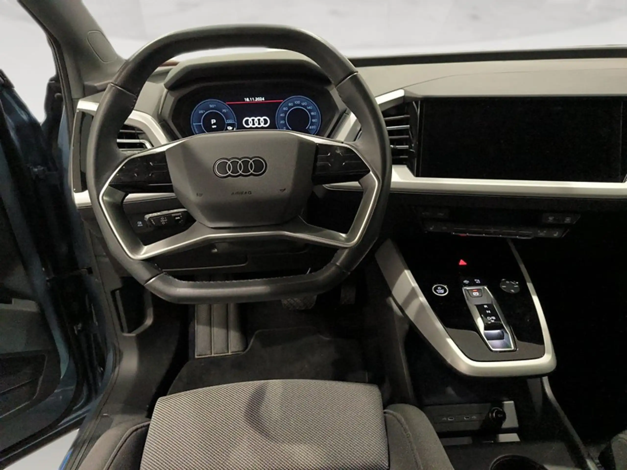 Audi - Q4 e-tron