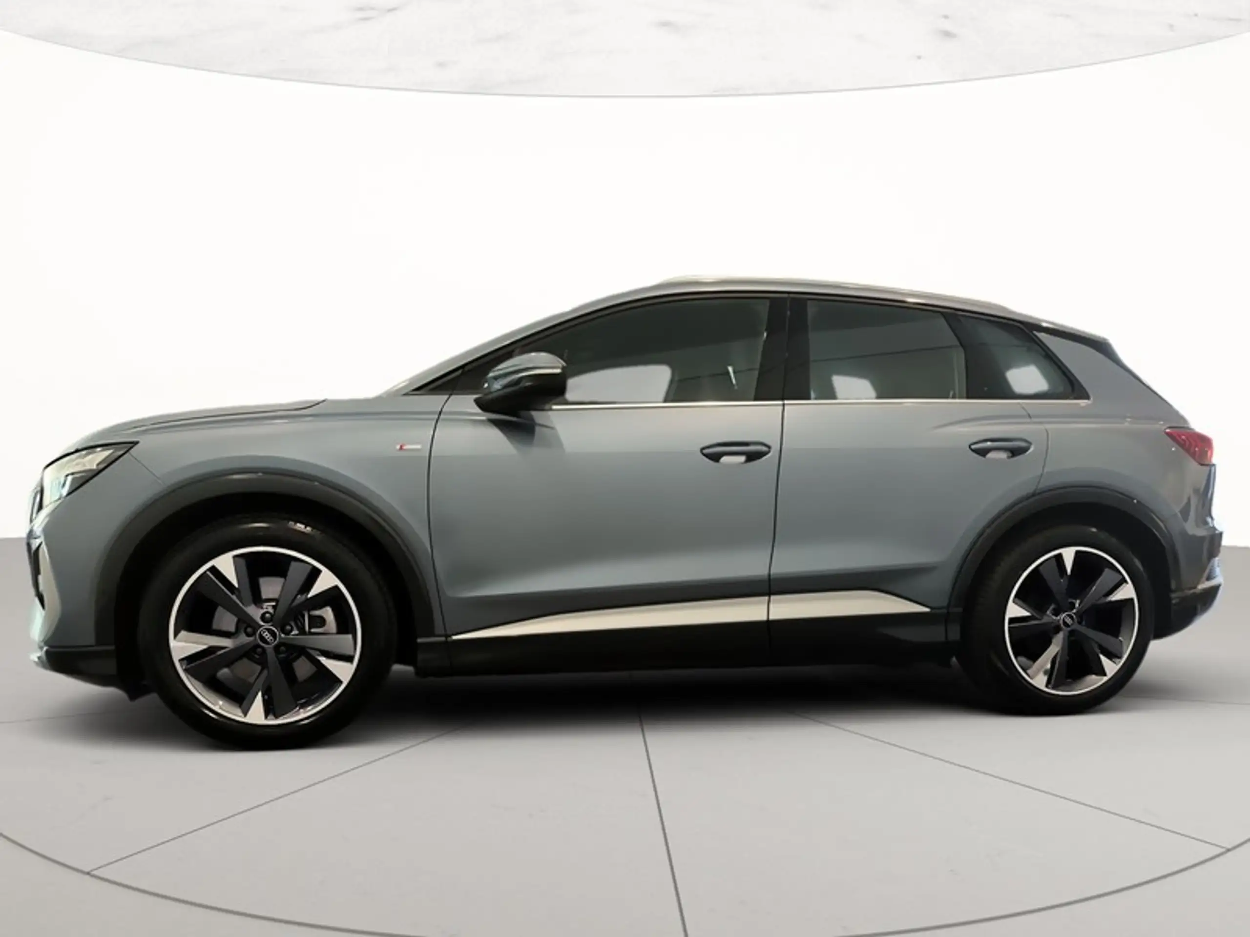 Audi - Q4 e-tron