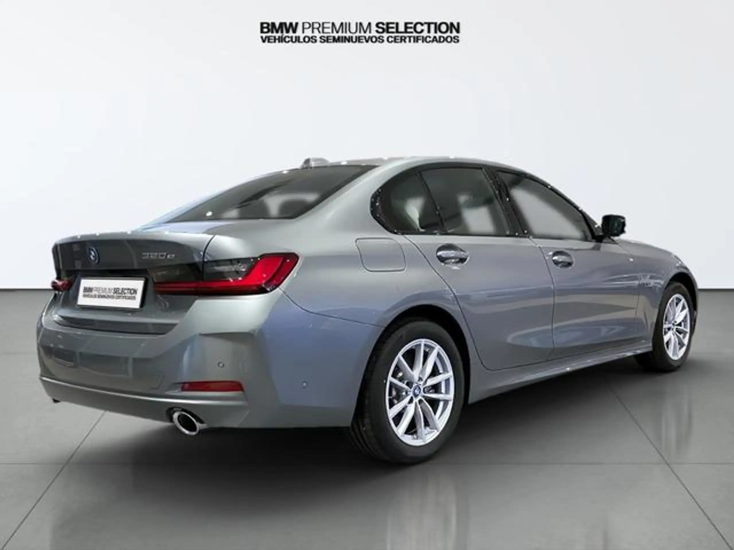 BMW - 320