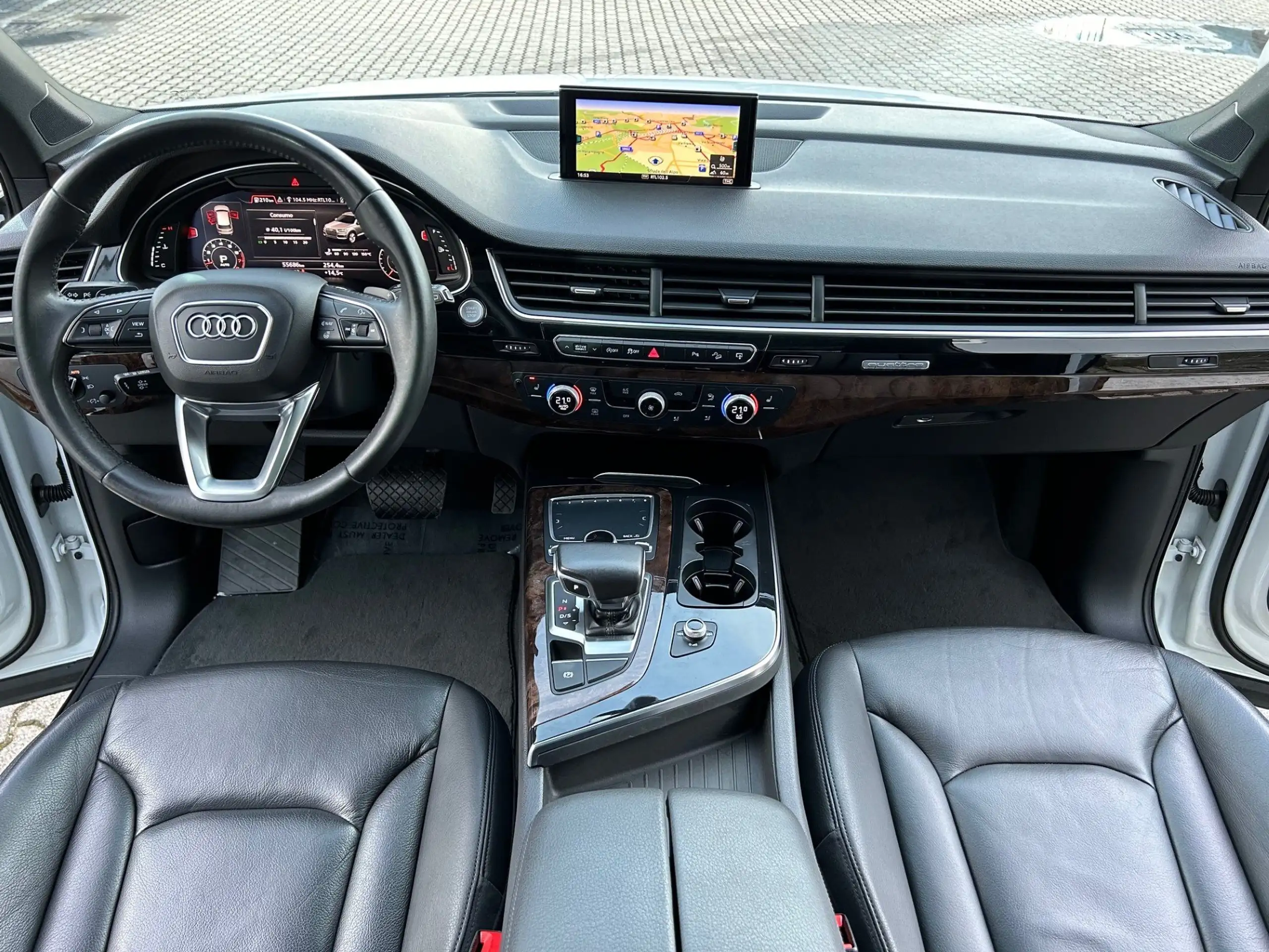 Audi - Q7