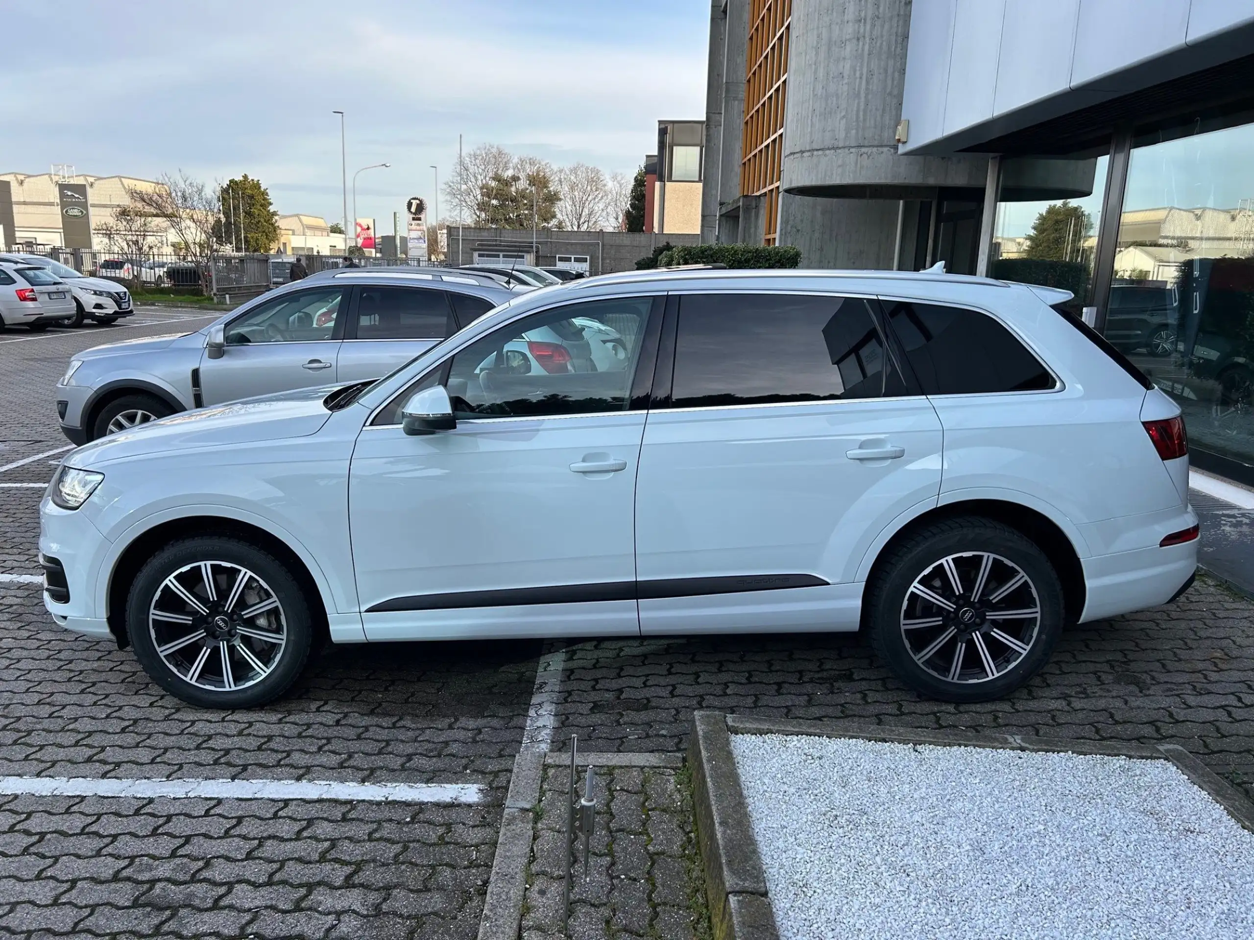 Audi - Q7