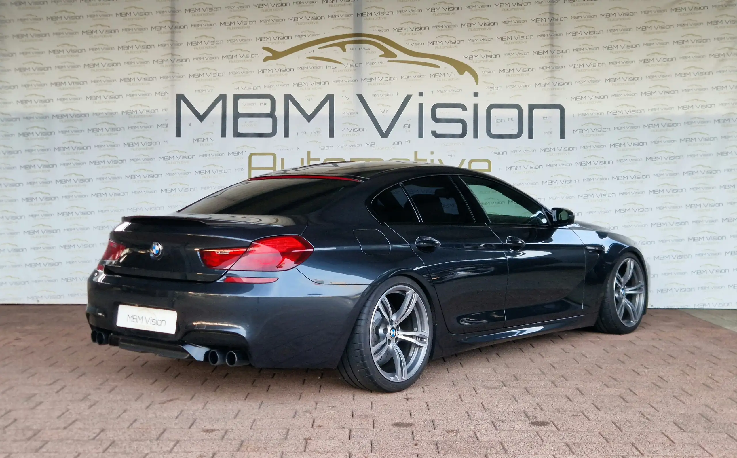 BMW - M6