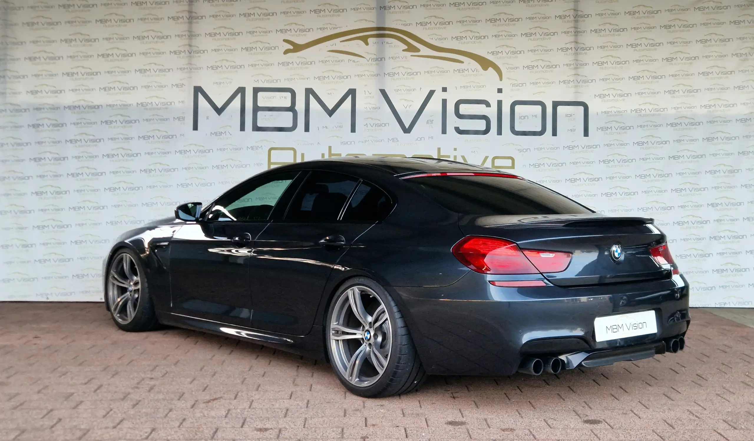 BMW - M6