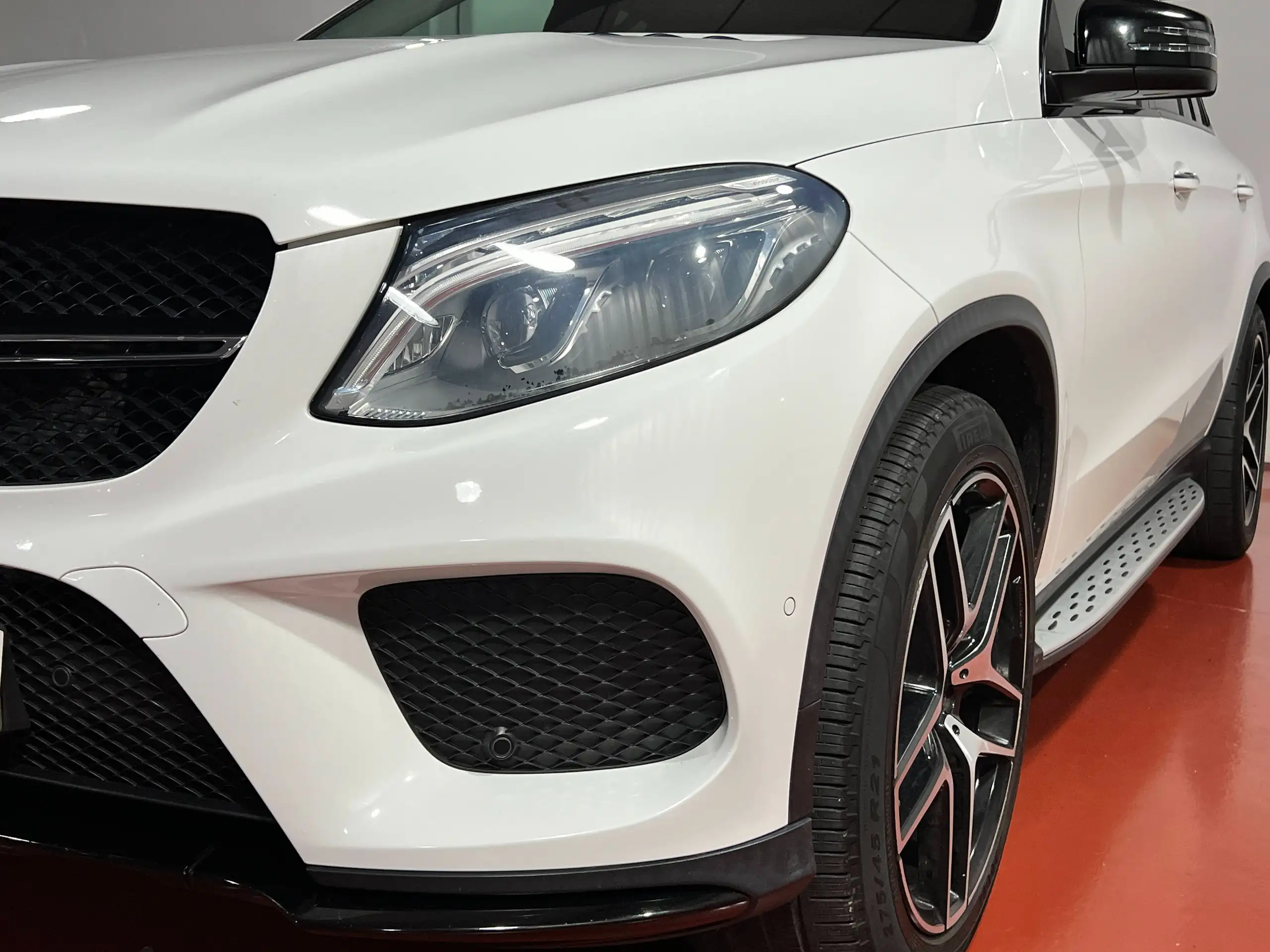 Mercedes-Benz - GLE 350