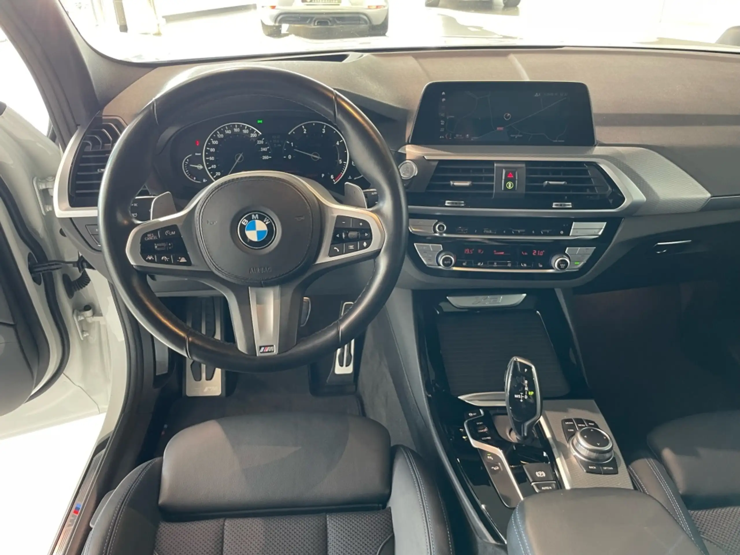 BMW - X3