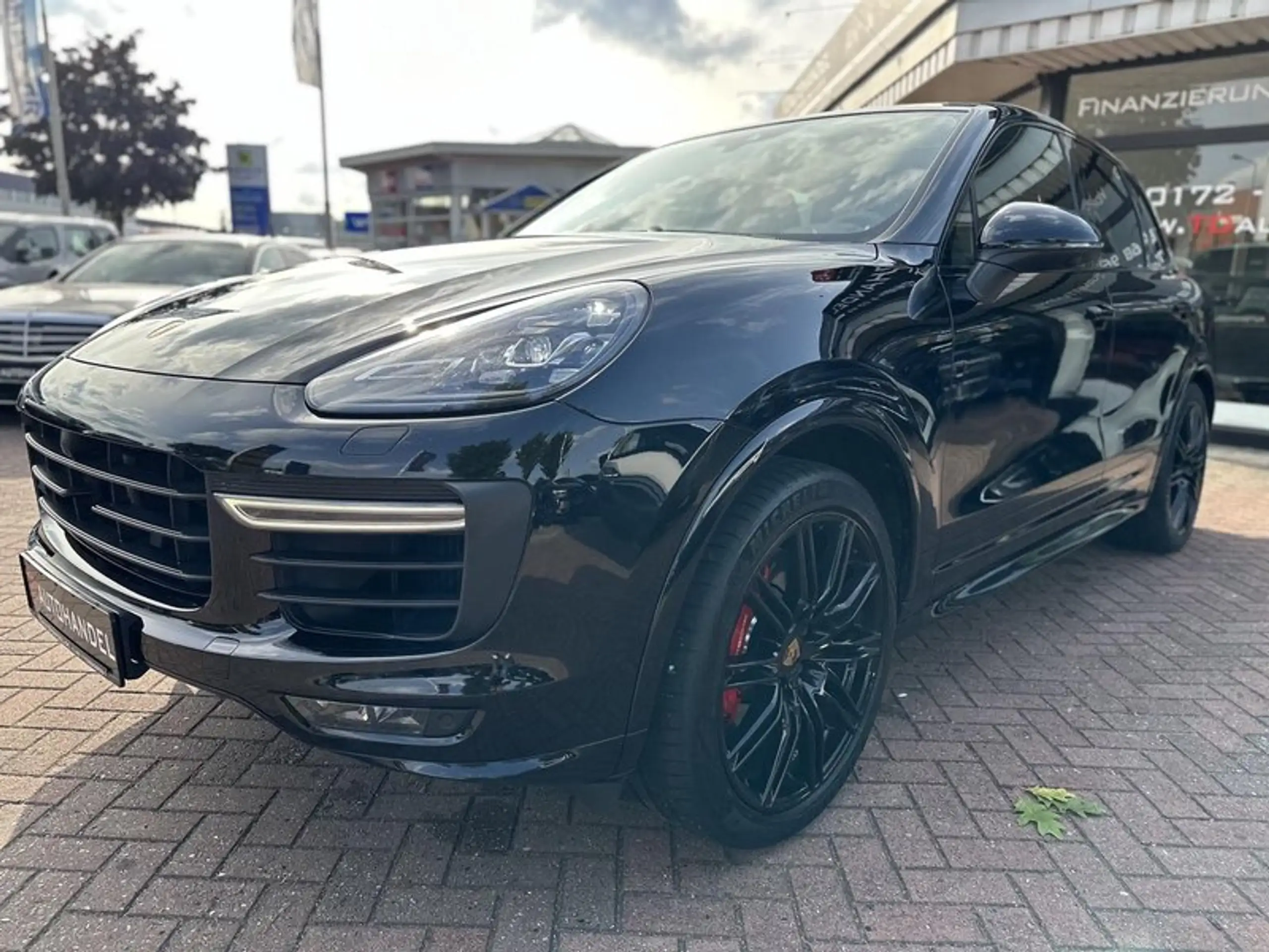 Porsche - Cayenne