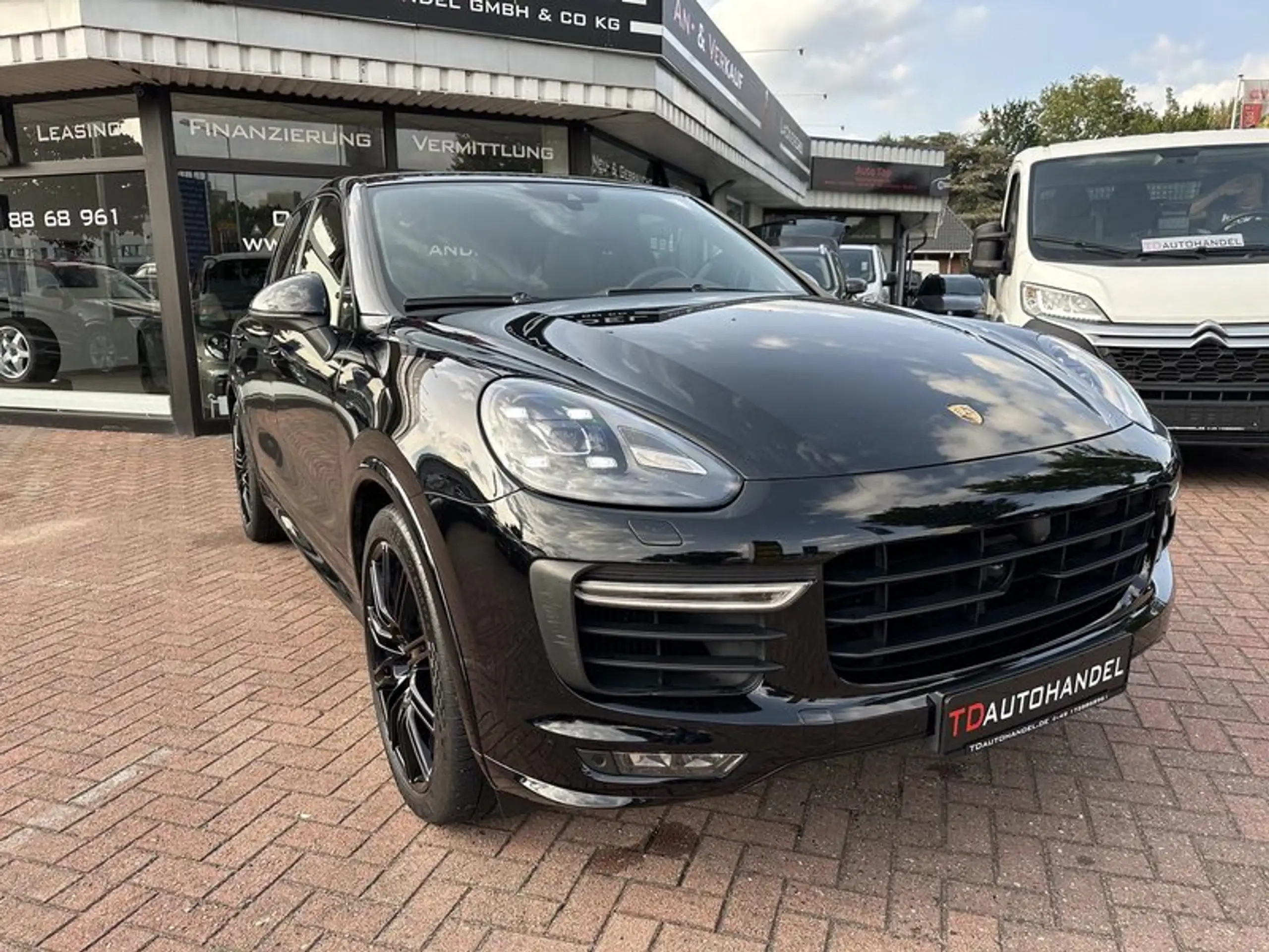 Porsche - Cayenne