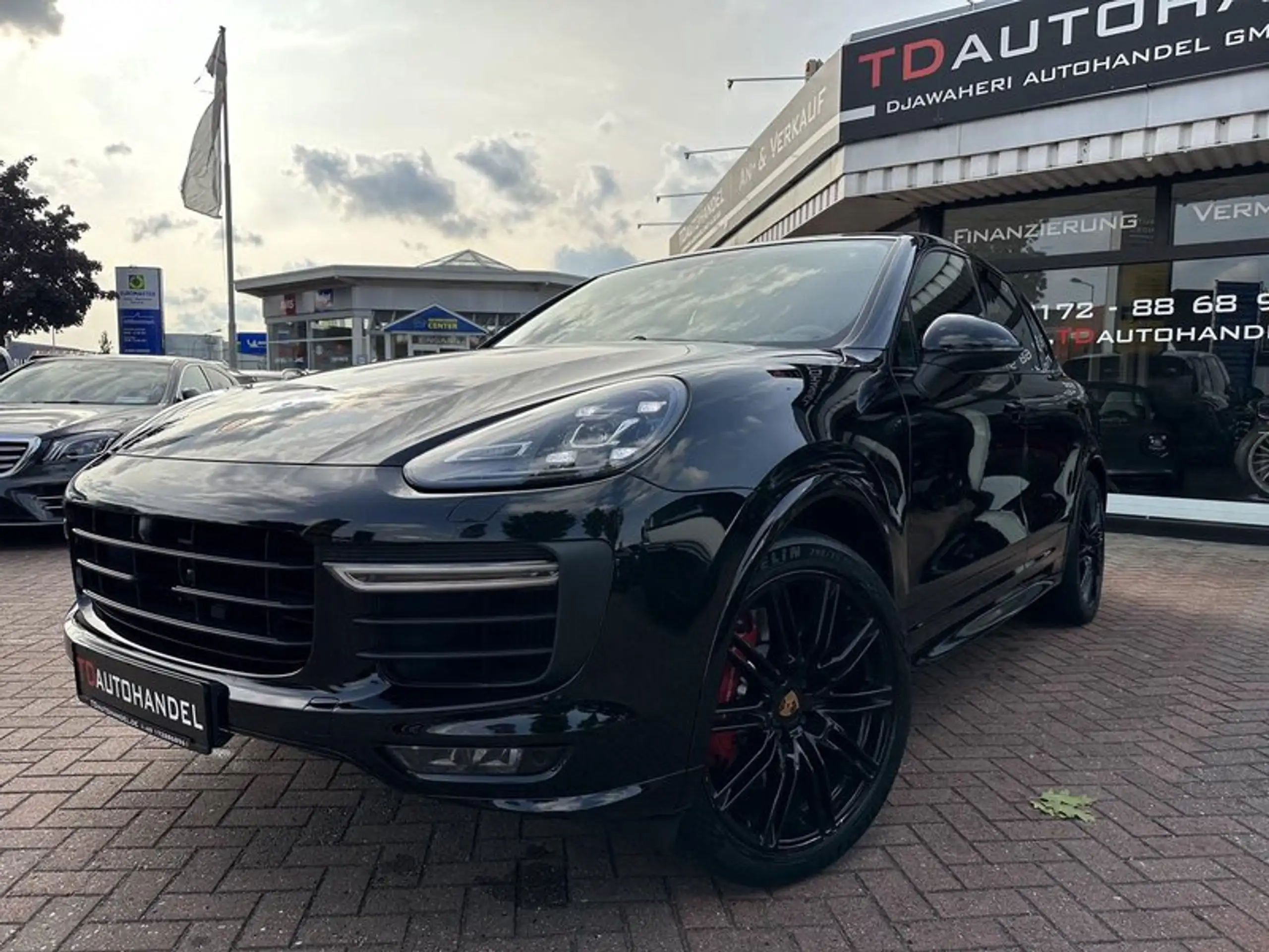 Porsche - Cayenne