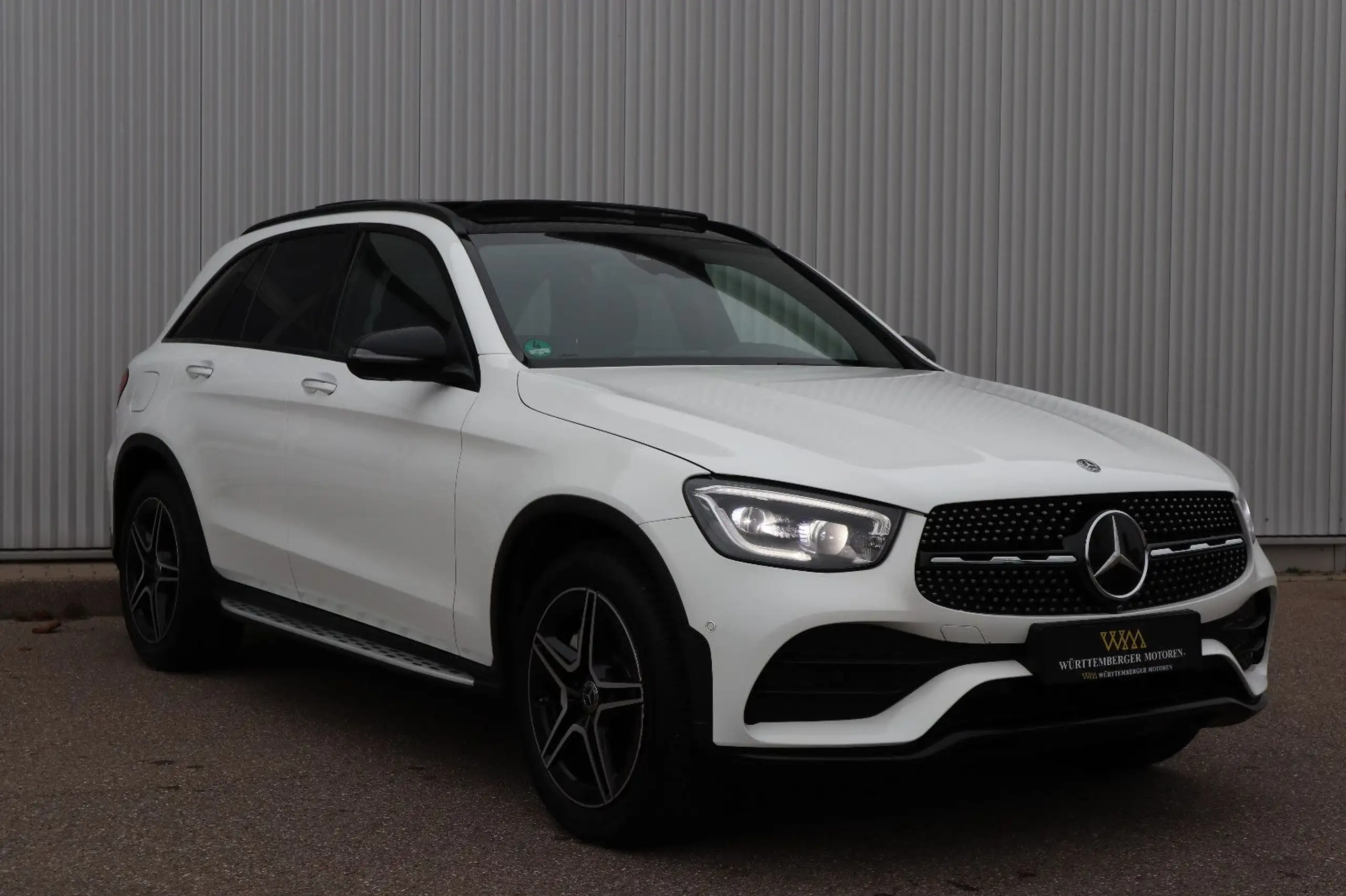 Mercedes-Benz - GLC 400