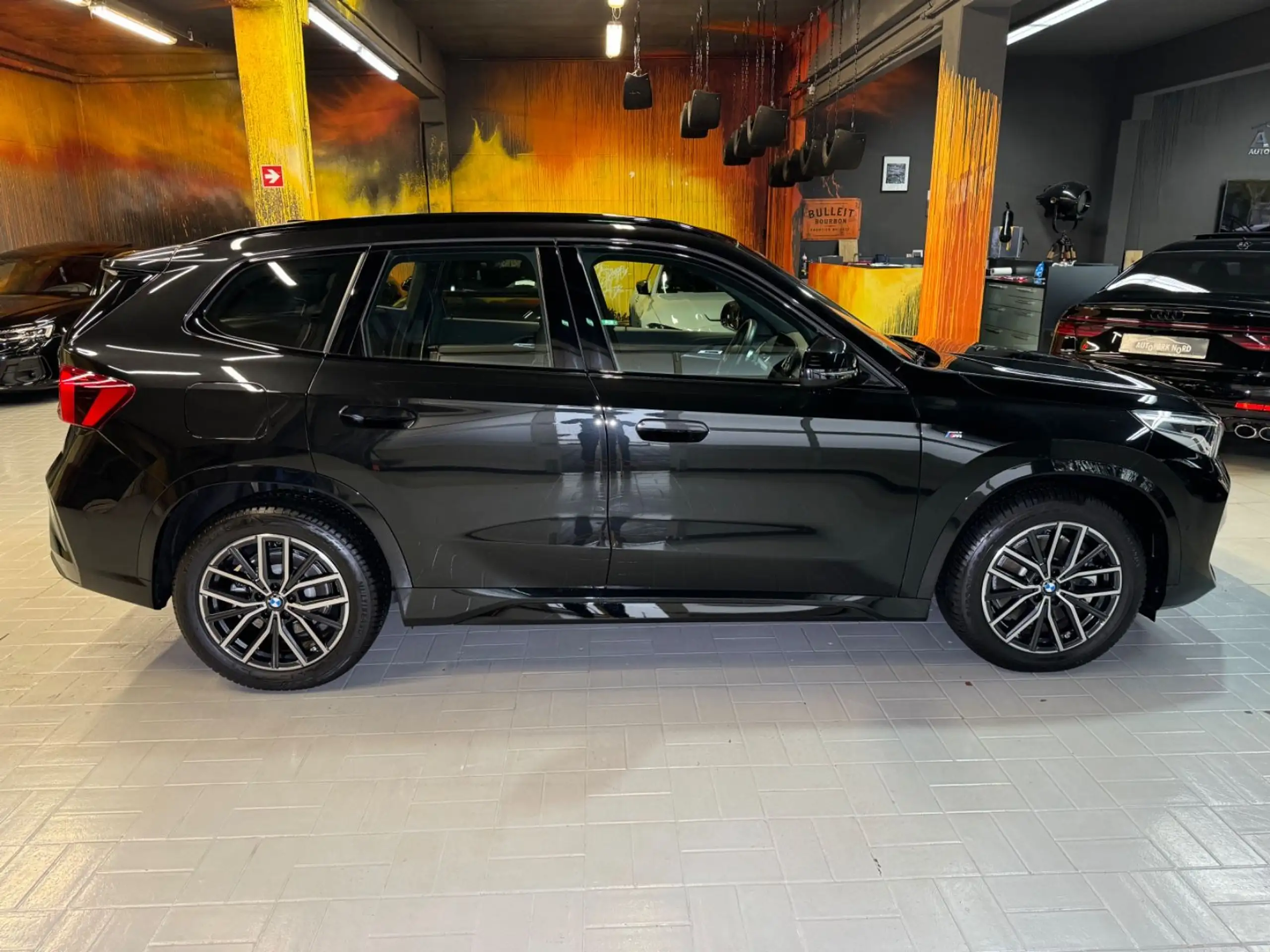 BMW - X1