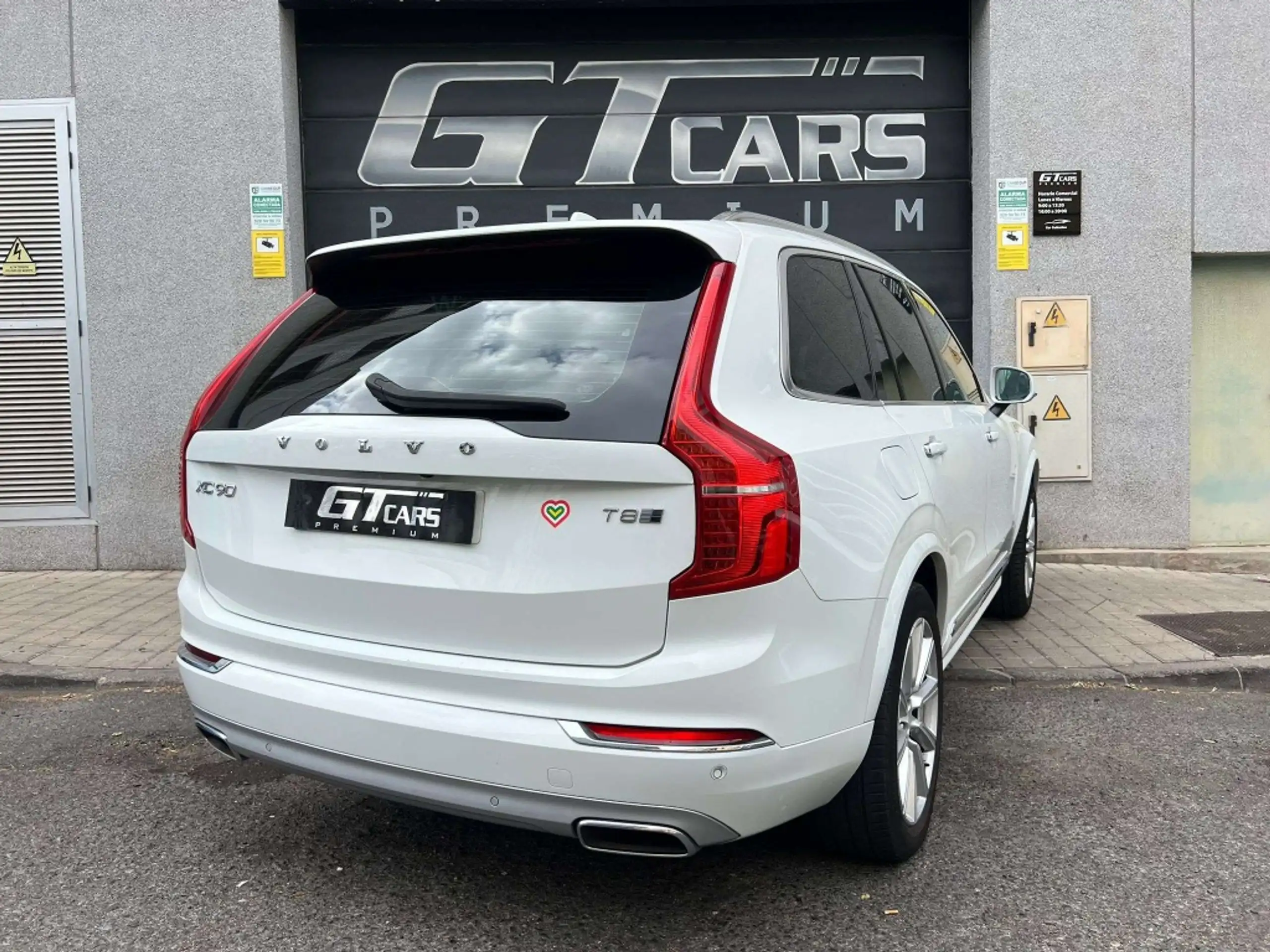 Volvo - XC90