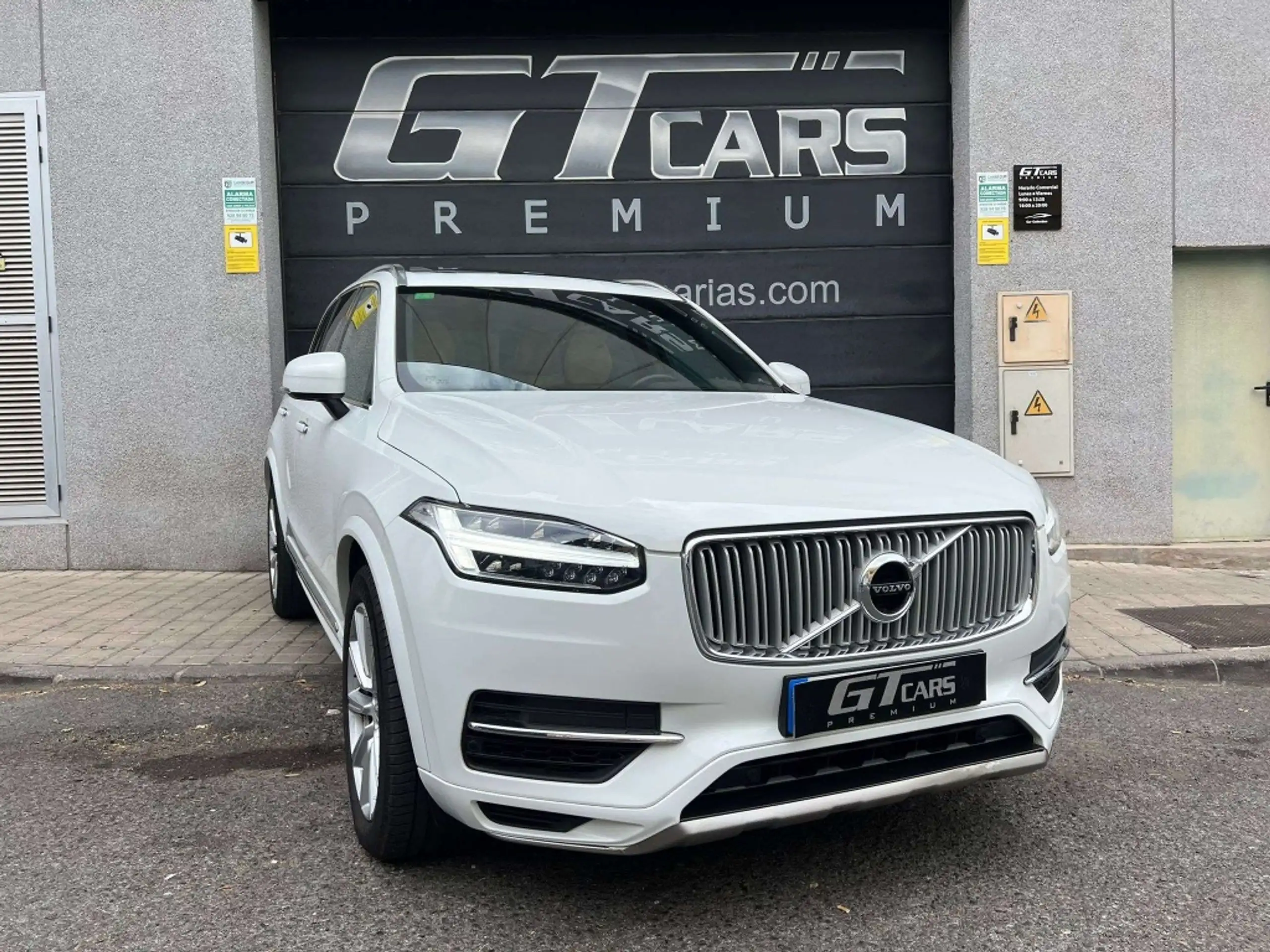 Volvo - XC90