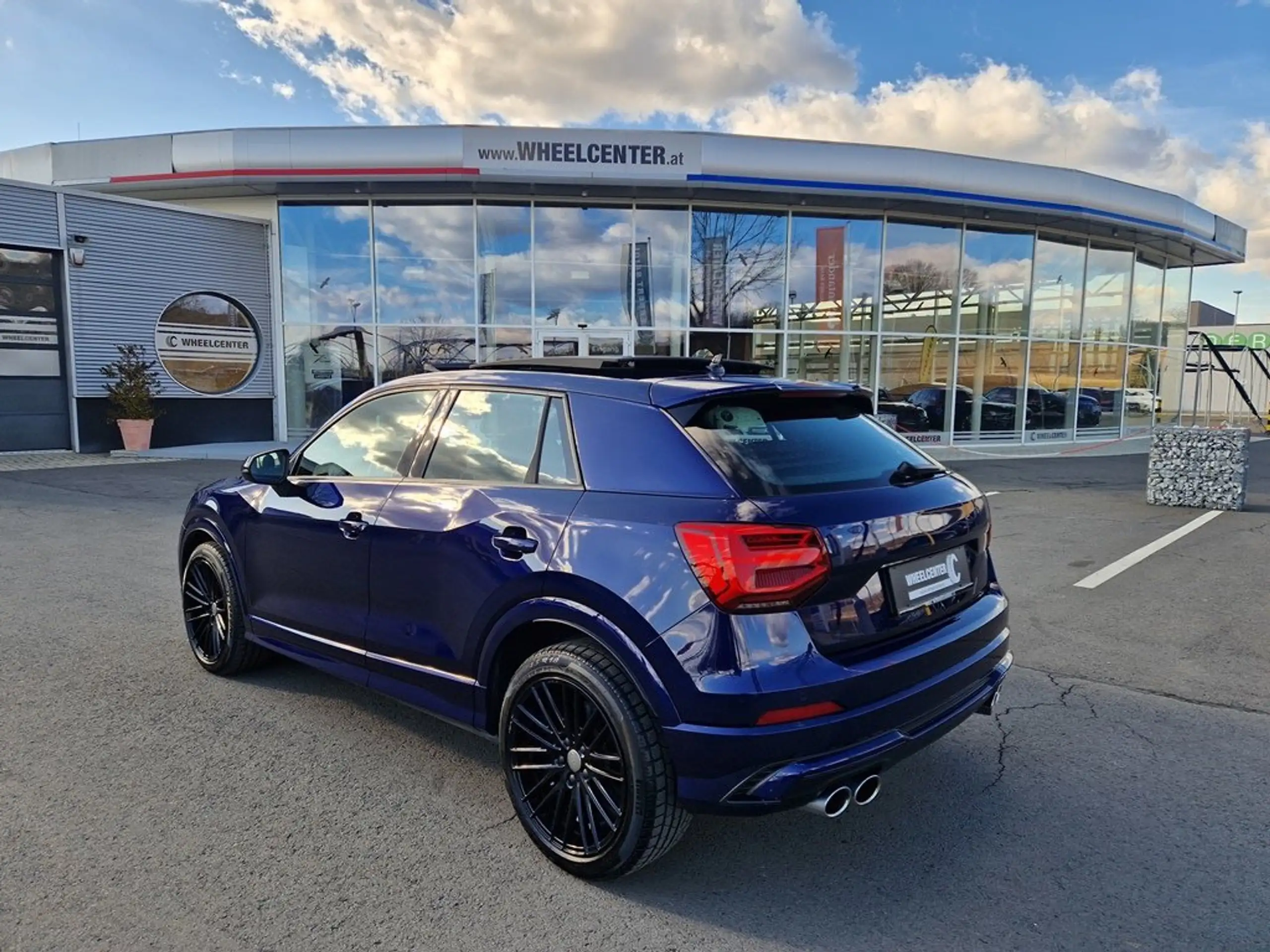 Audi - SQ2